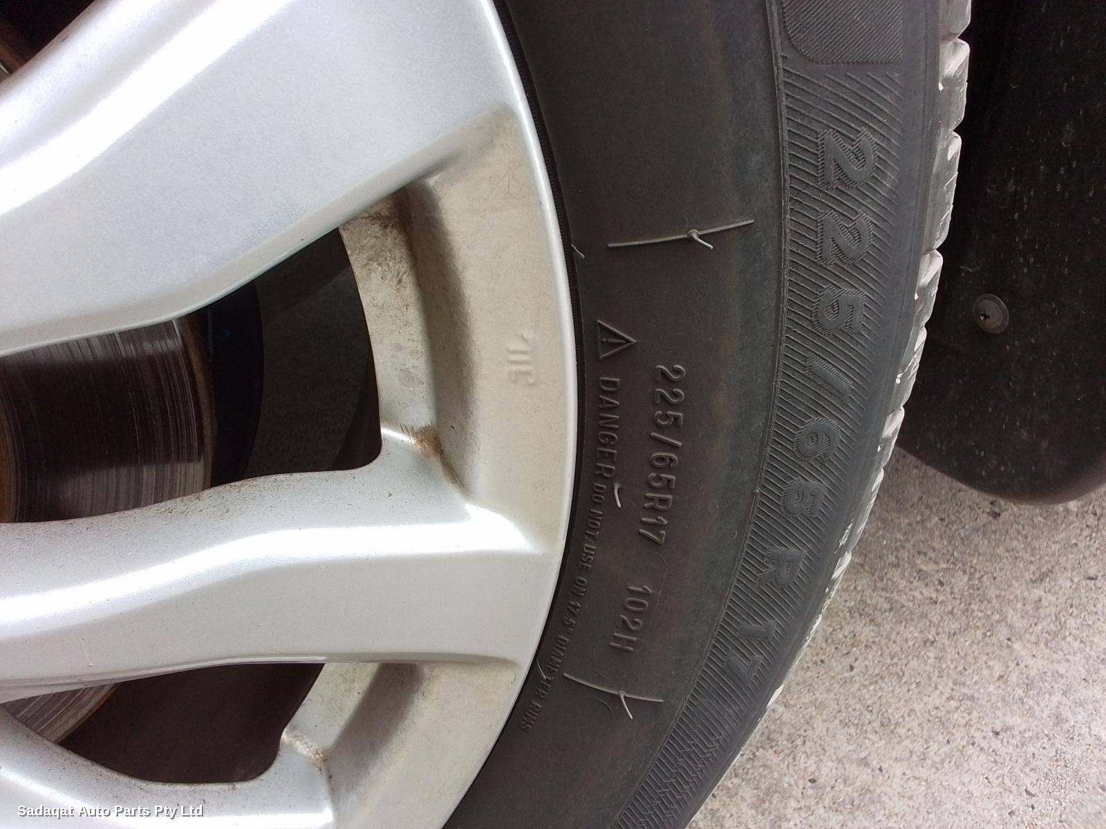 Honda Crv Left Taillight