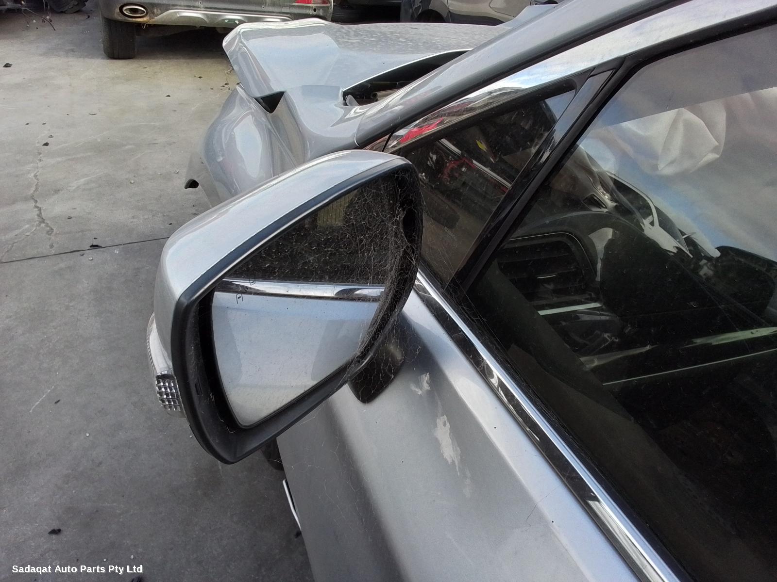 Subaru Liberty Right Door Mirror