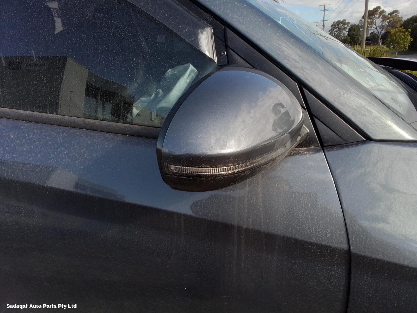 Hyundai Tucson Right Door Mirror