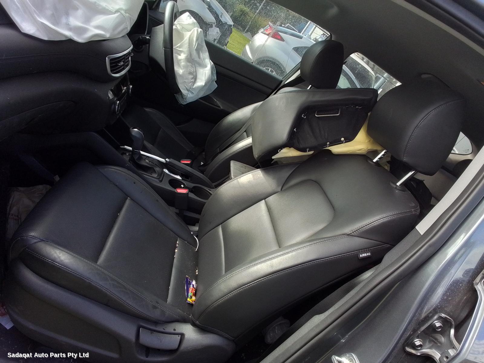 Hyundai Tucson Right Door Mirror