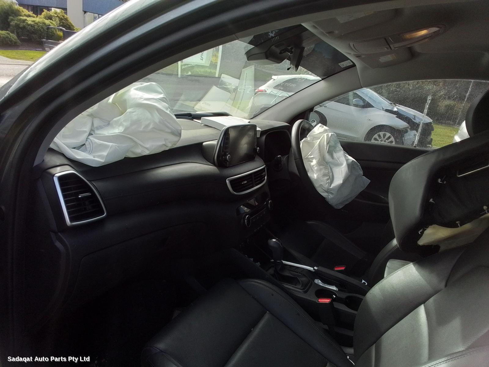 Hyundai Tucson Right Door Mirror