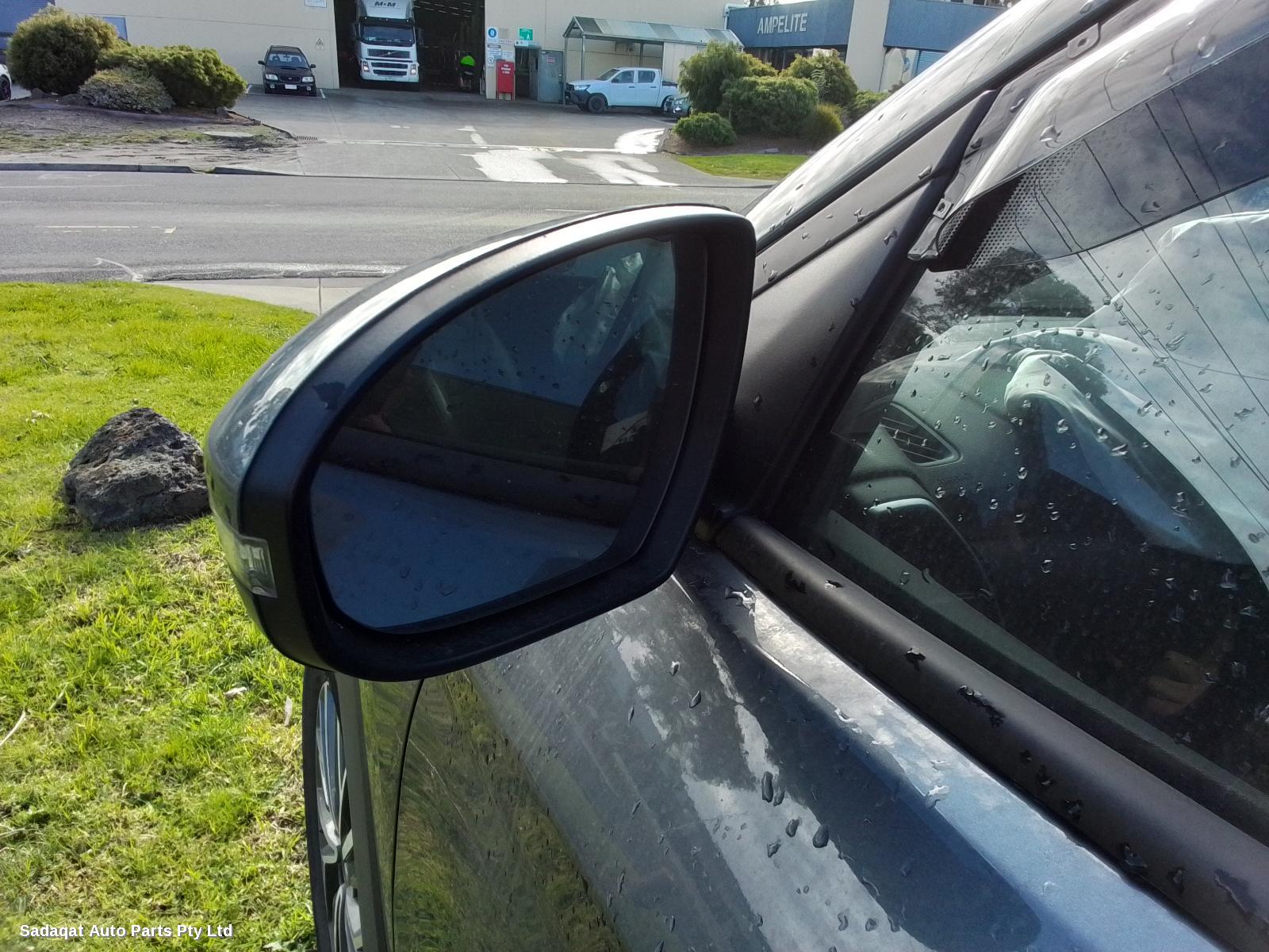 Hyundai Tucson Right Door Mirror