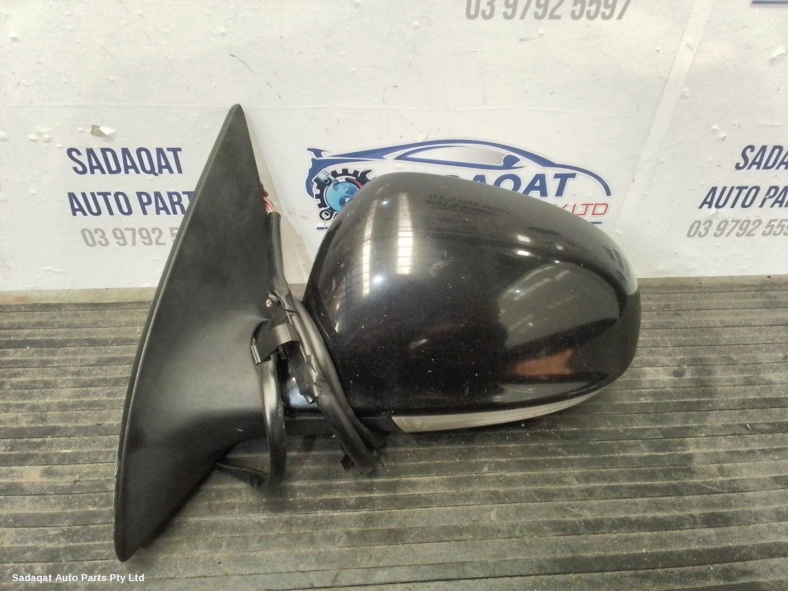Volkswagen Golf Left Door Mirror