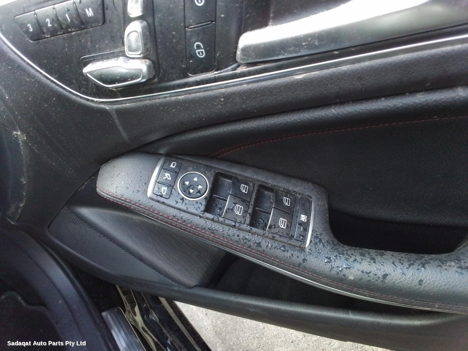 Mercedes A Class Bonnet Hinge/strut