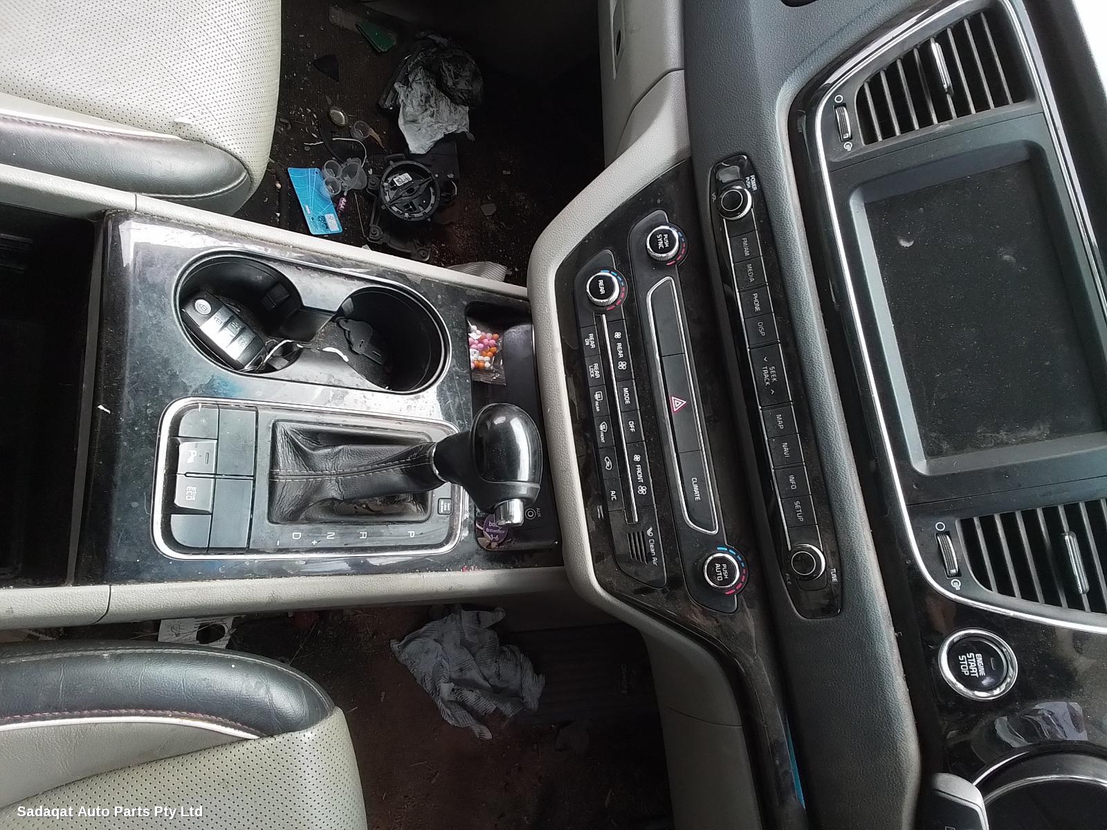 Mercedes A Class Bonnet Hinge/strut