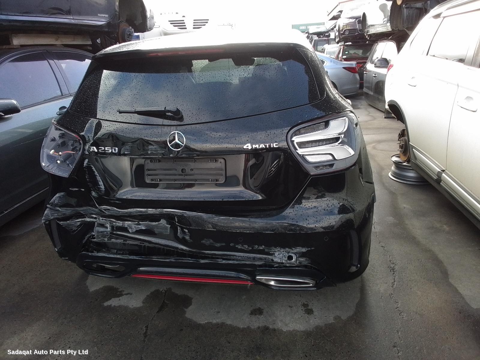 Mercedes A Class Bonnet Hinge/strut