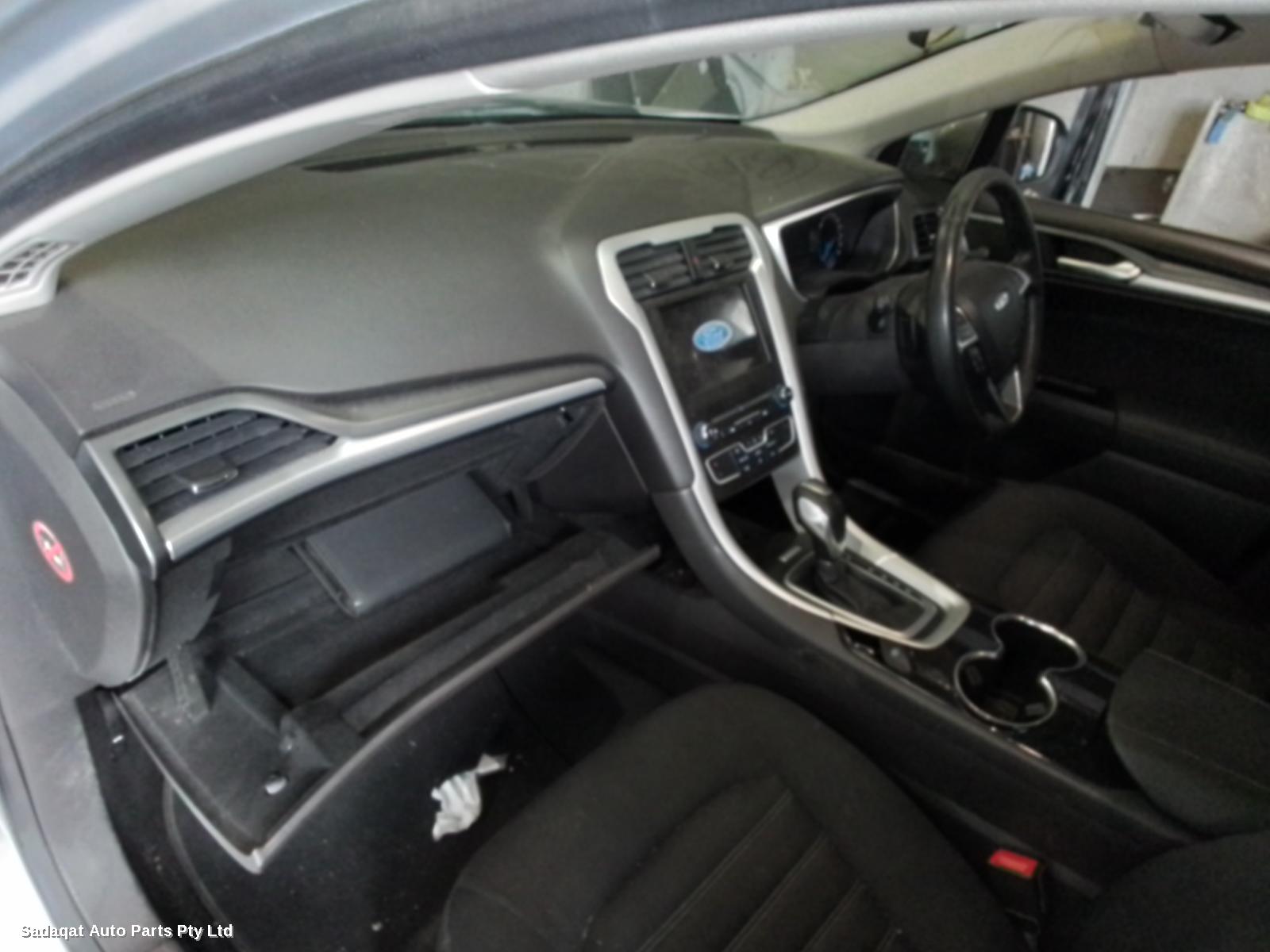 Ford Mondeo Left Taillight