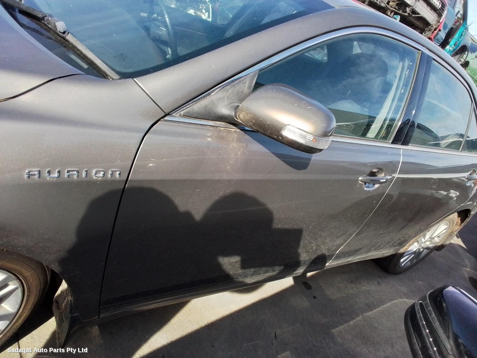 Toyota Aurion Left Guard