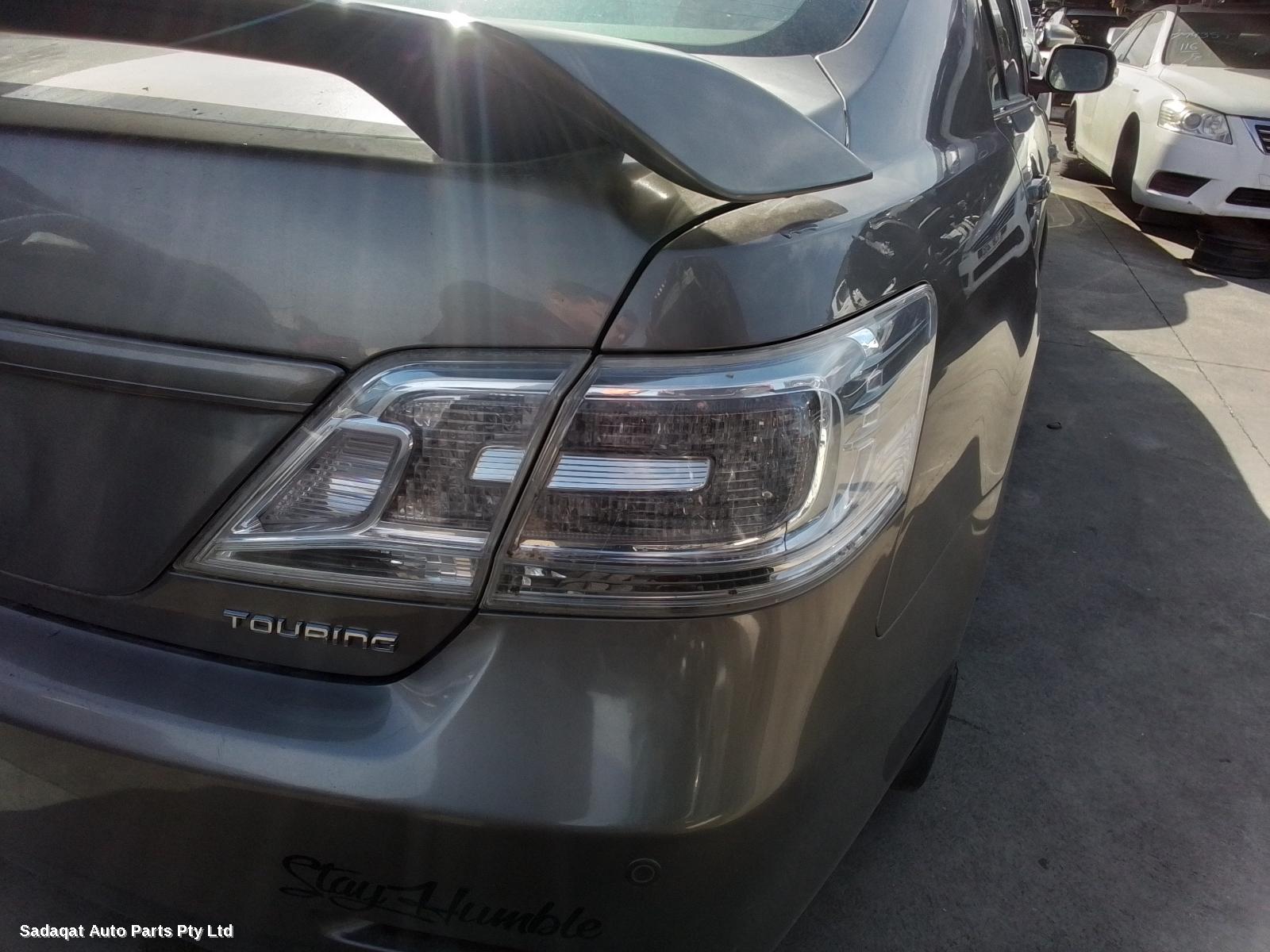 Toyota Aurion Left Guard