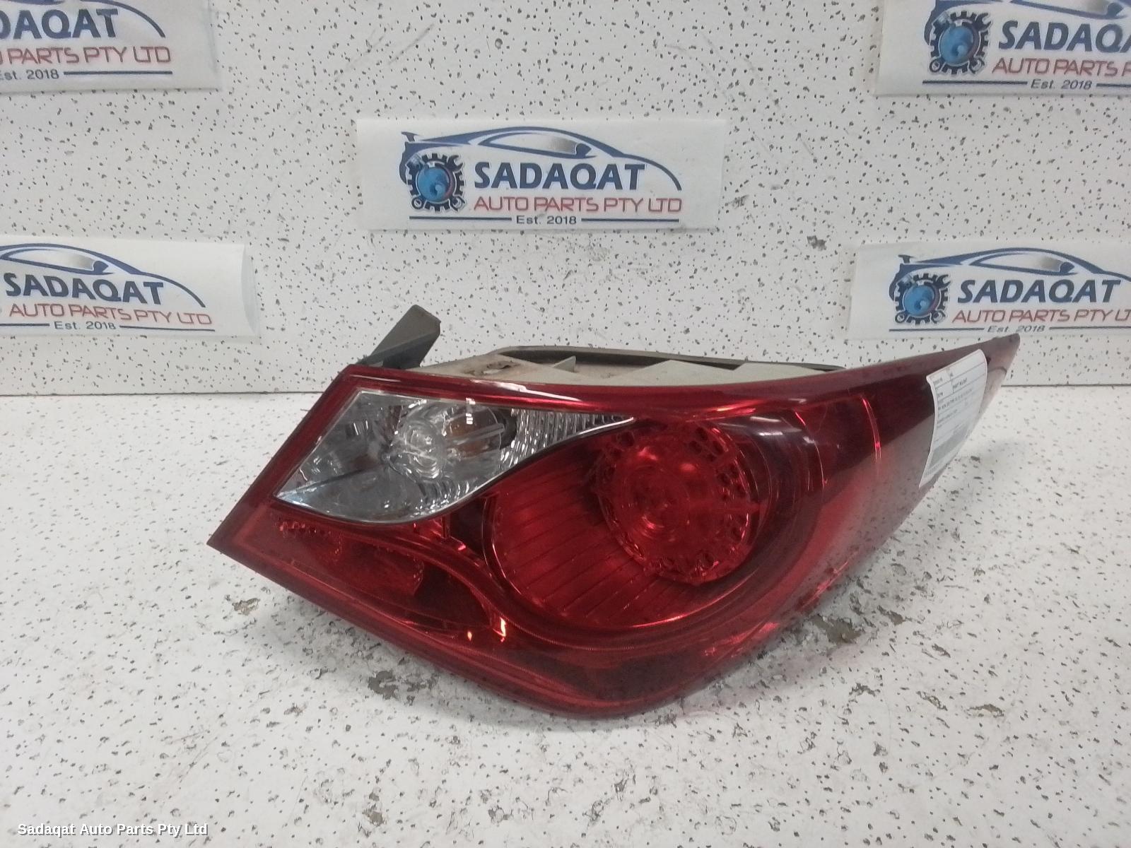 Hyundai I45 Right Taillight