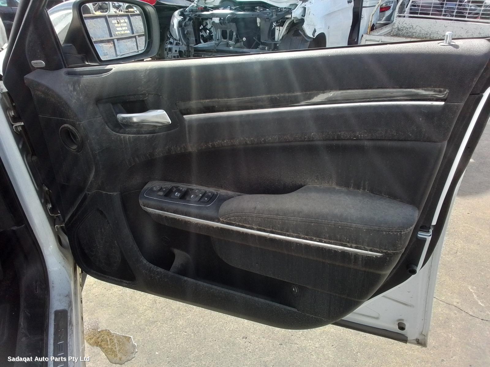 Chrysler 300c Wheel Mag