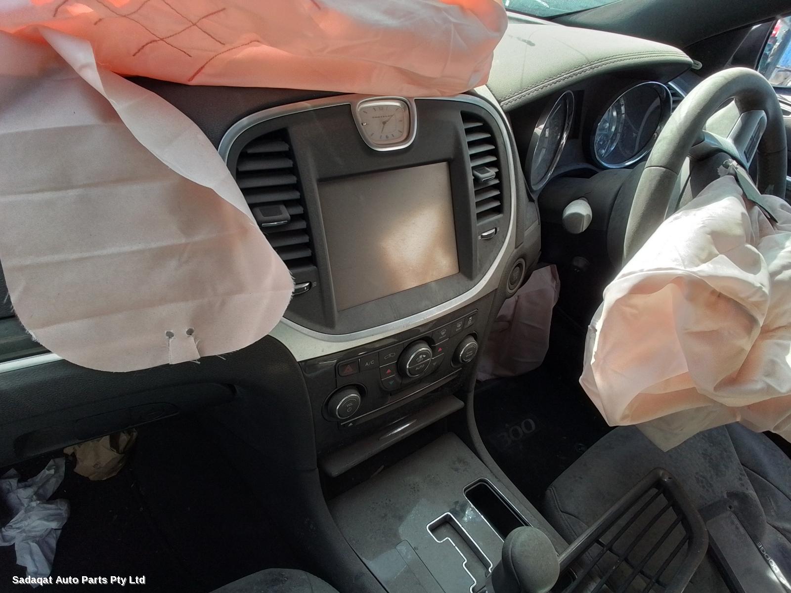 Chrysler 300c Wheel Mag