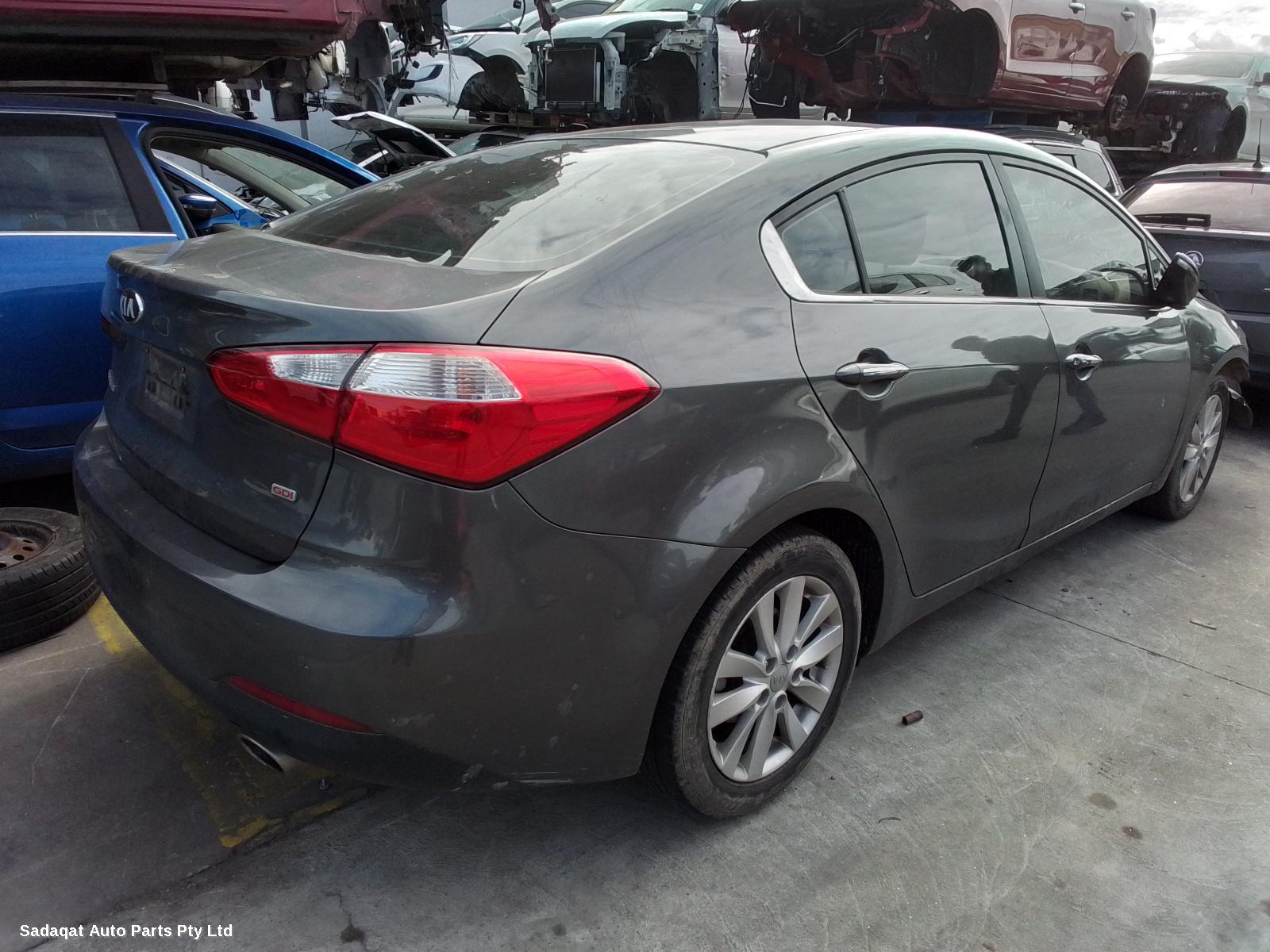 Kia Cerato Left Guard