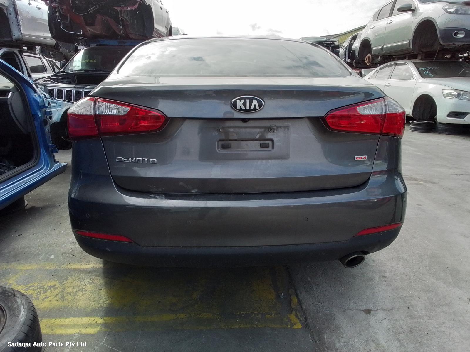 Kia Cerato Left Guard