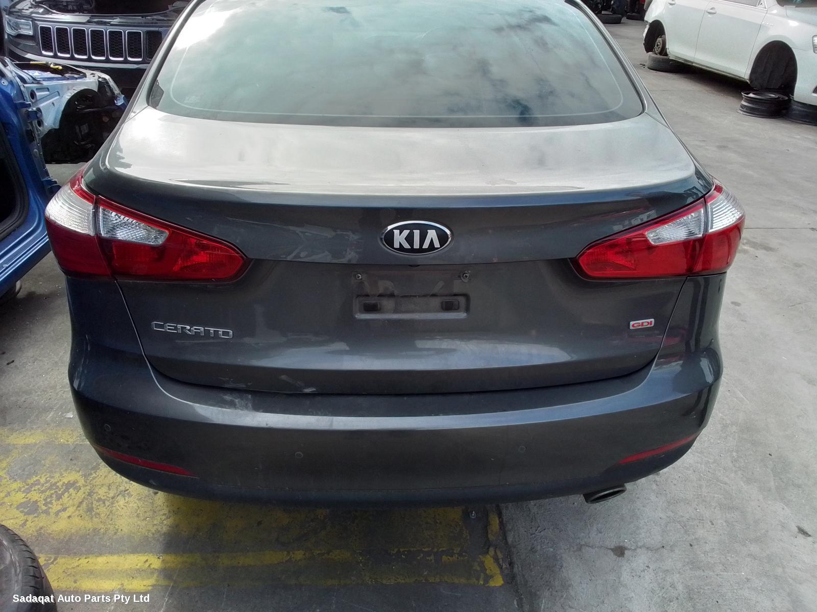 Kia Cerato Left Guard