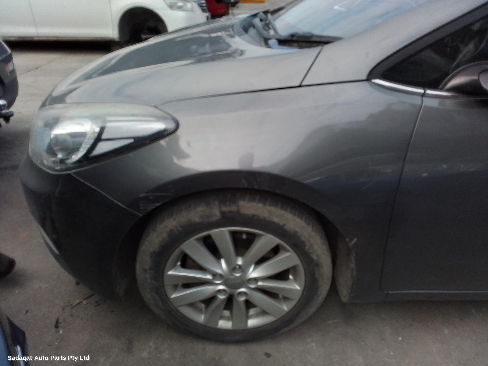 Kia Cerato Left Guard