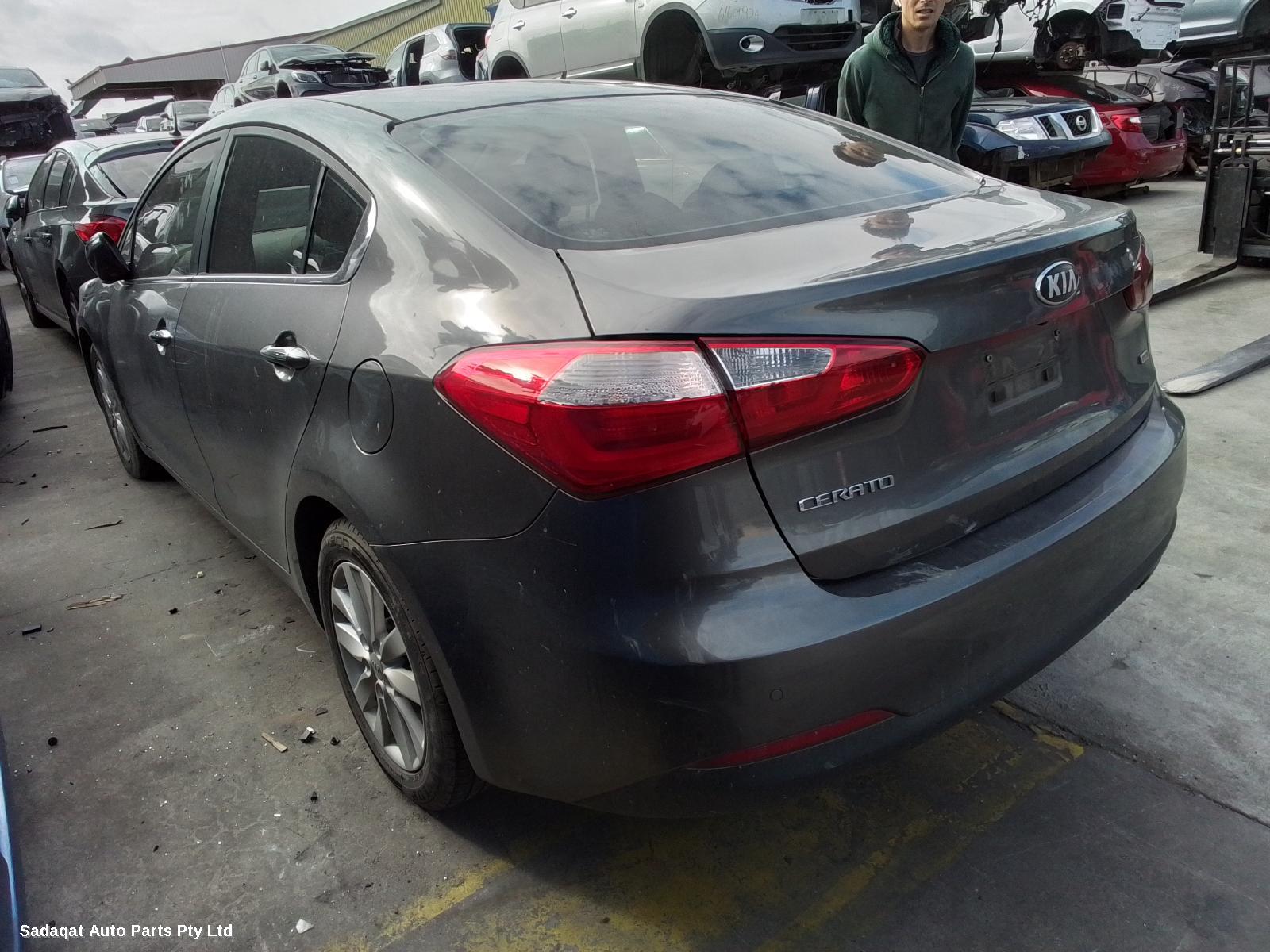 Kia Cerato Left Guard