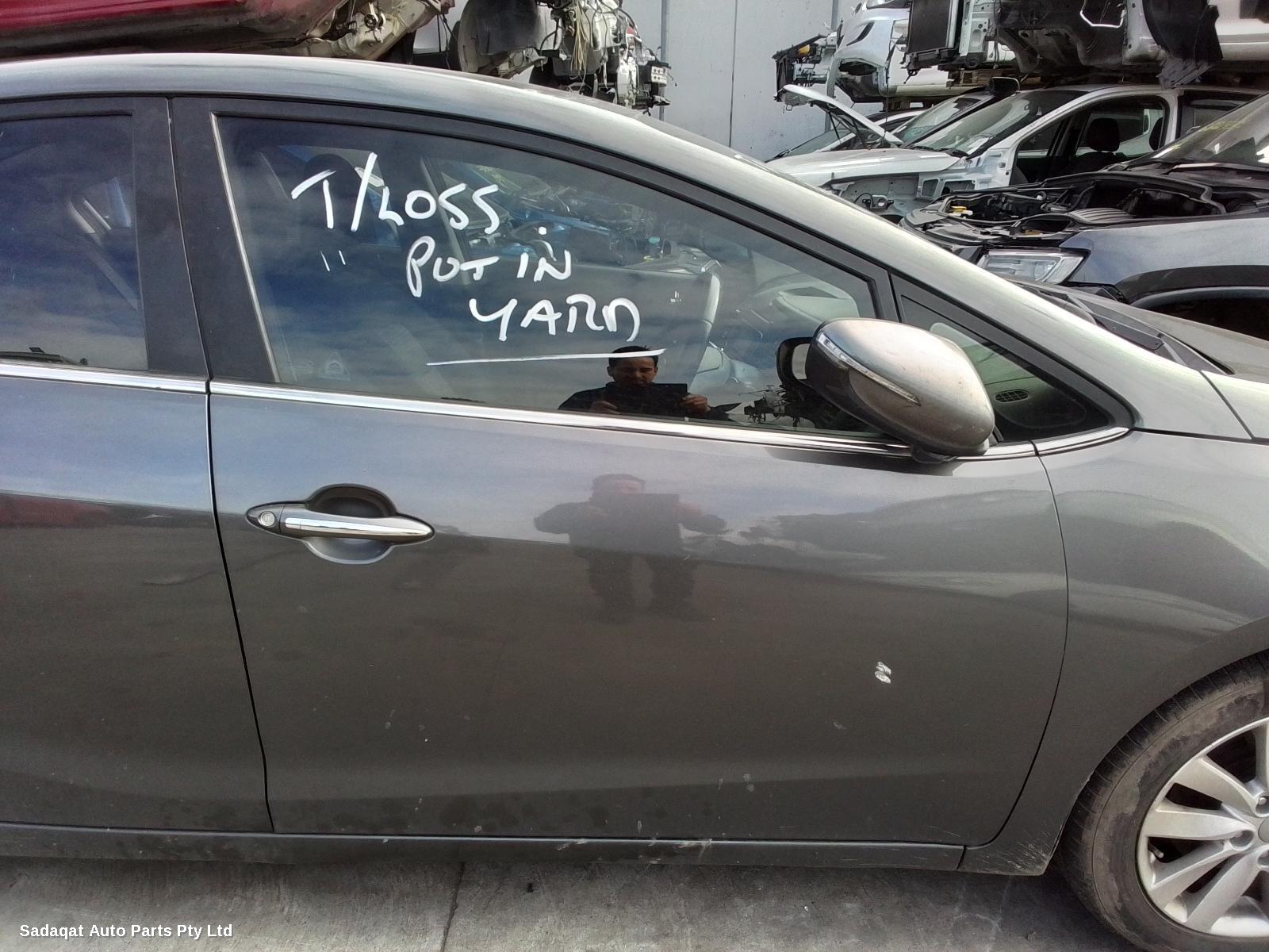 Kia Cerato Left Guard