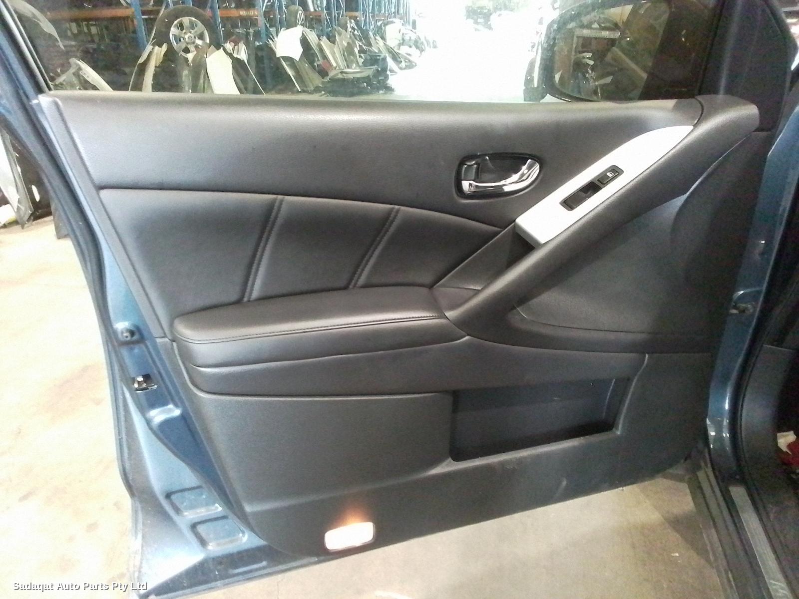 Nissan Murano Right Door Mirror