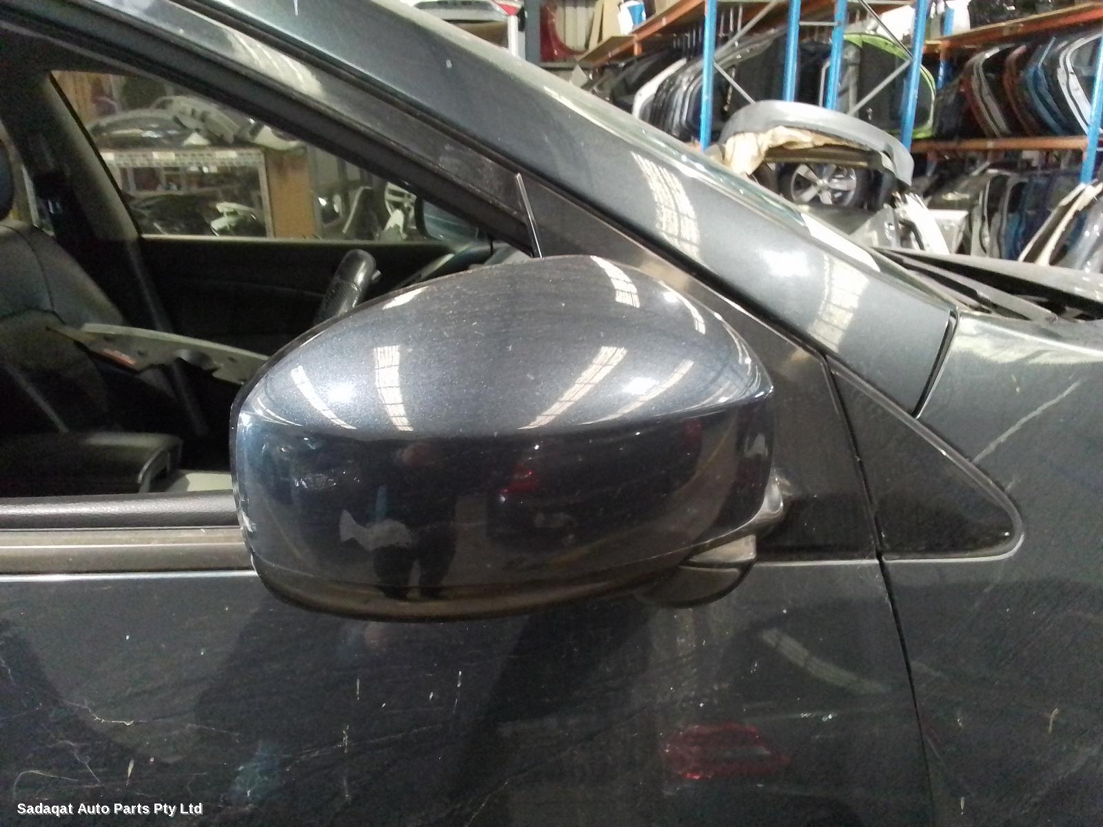Nissan Murano Right Door Mirror