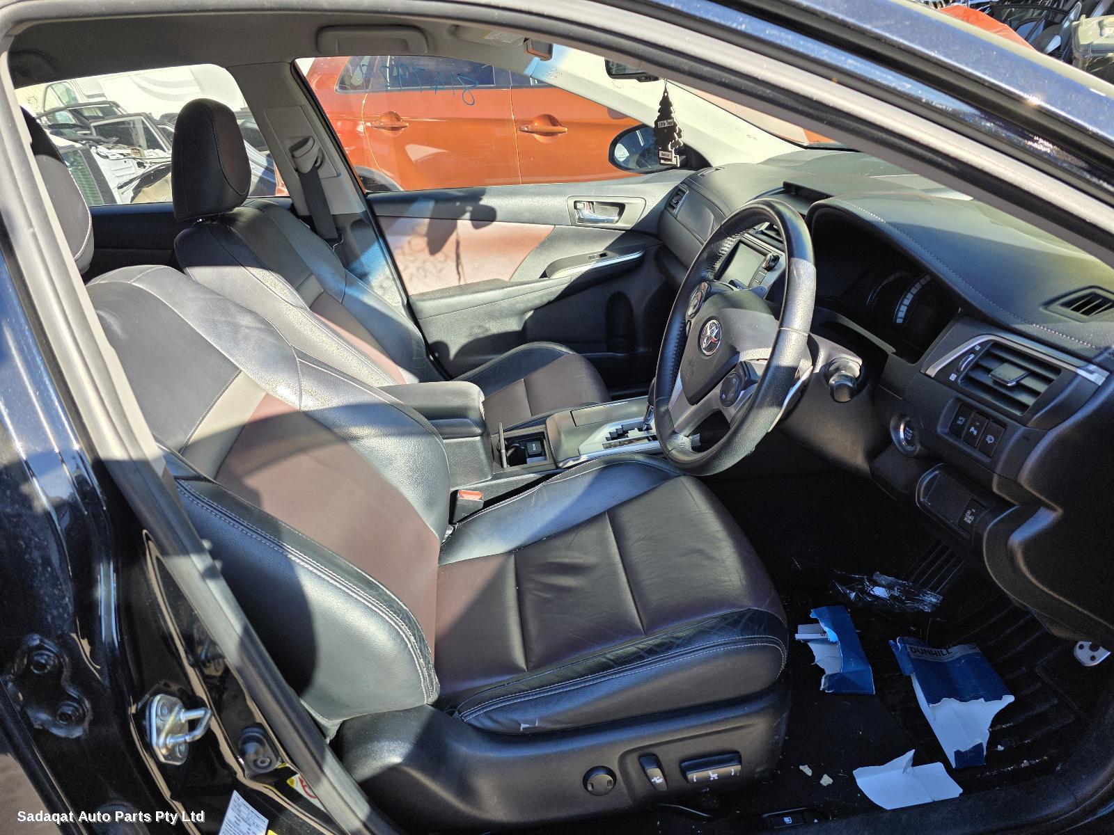 Mitsubishi Outlander Right Front Door