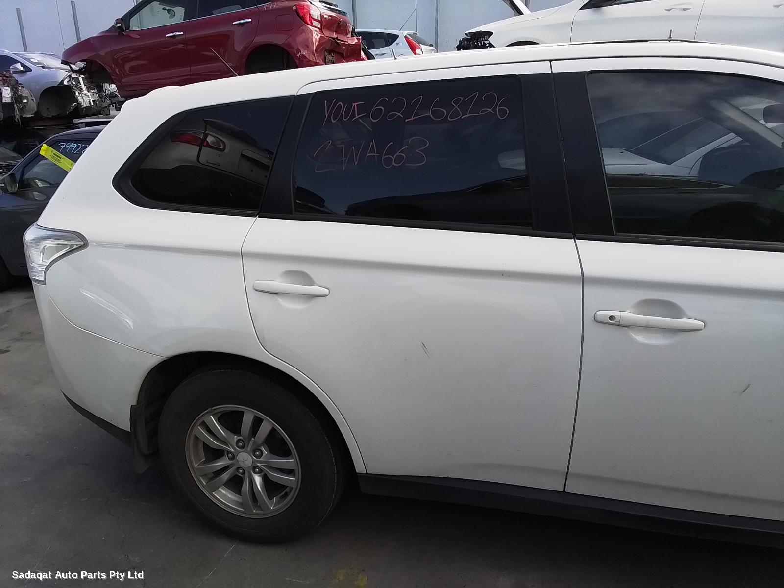 Mitsubishi Outlander Right Front Door