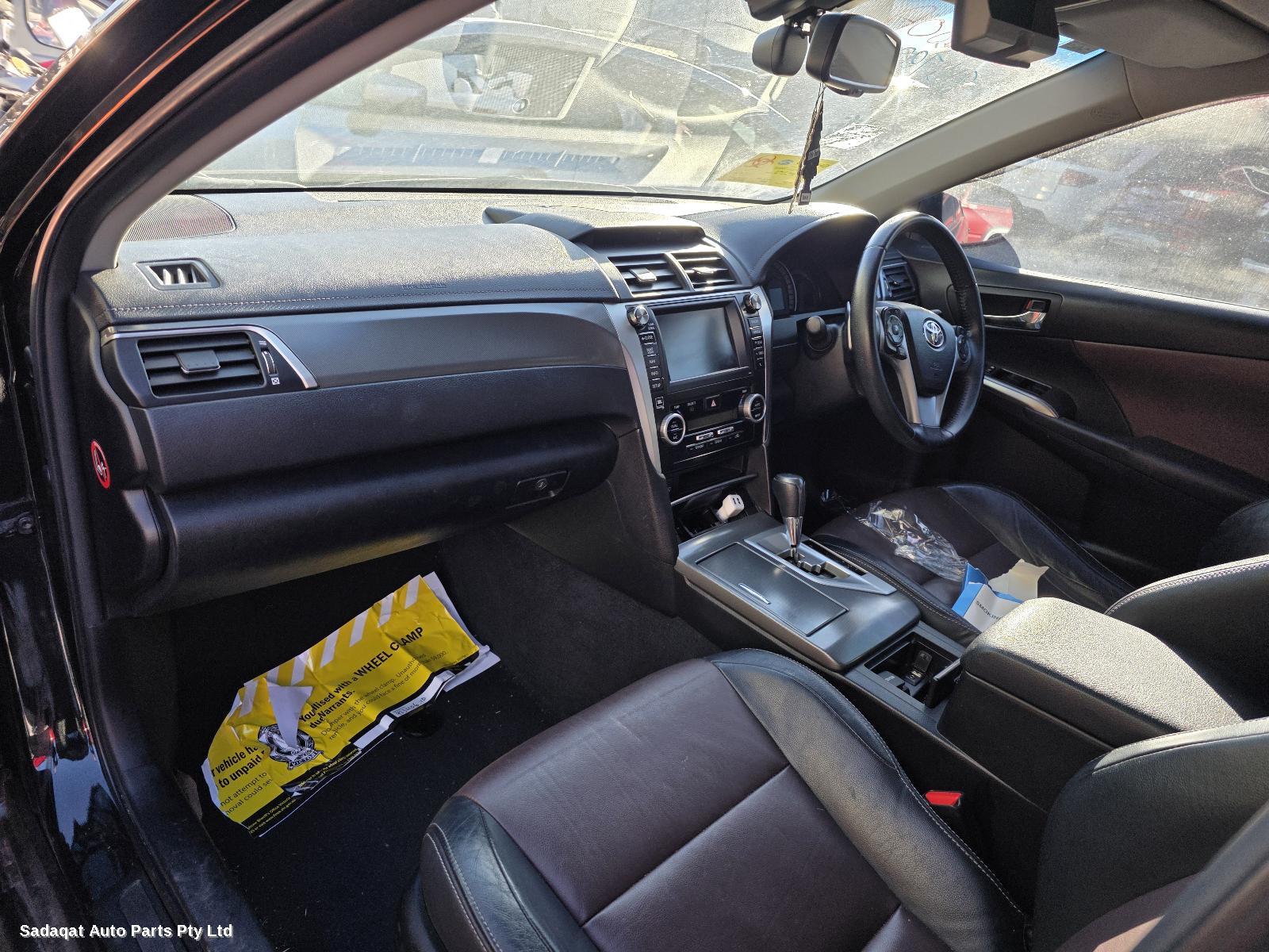 Mitsubishi Outlander Right Front Door