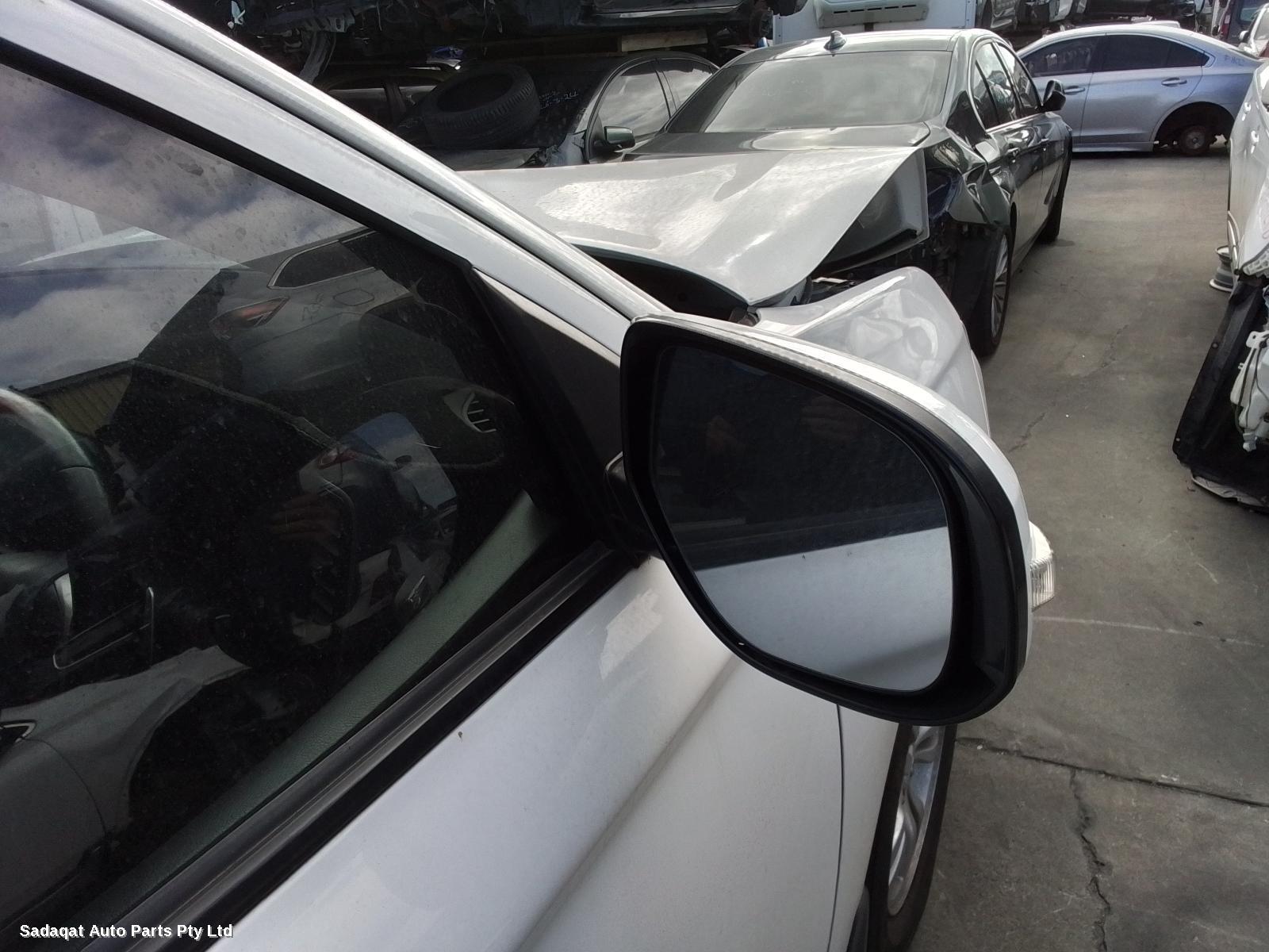 Mitsubishi Outlander Right Front Door