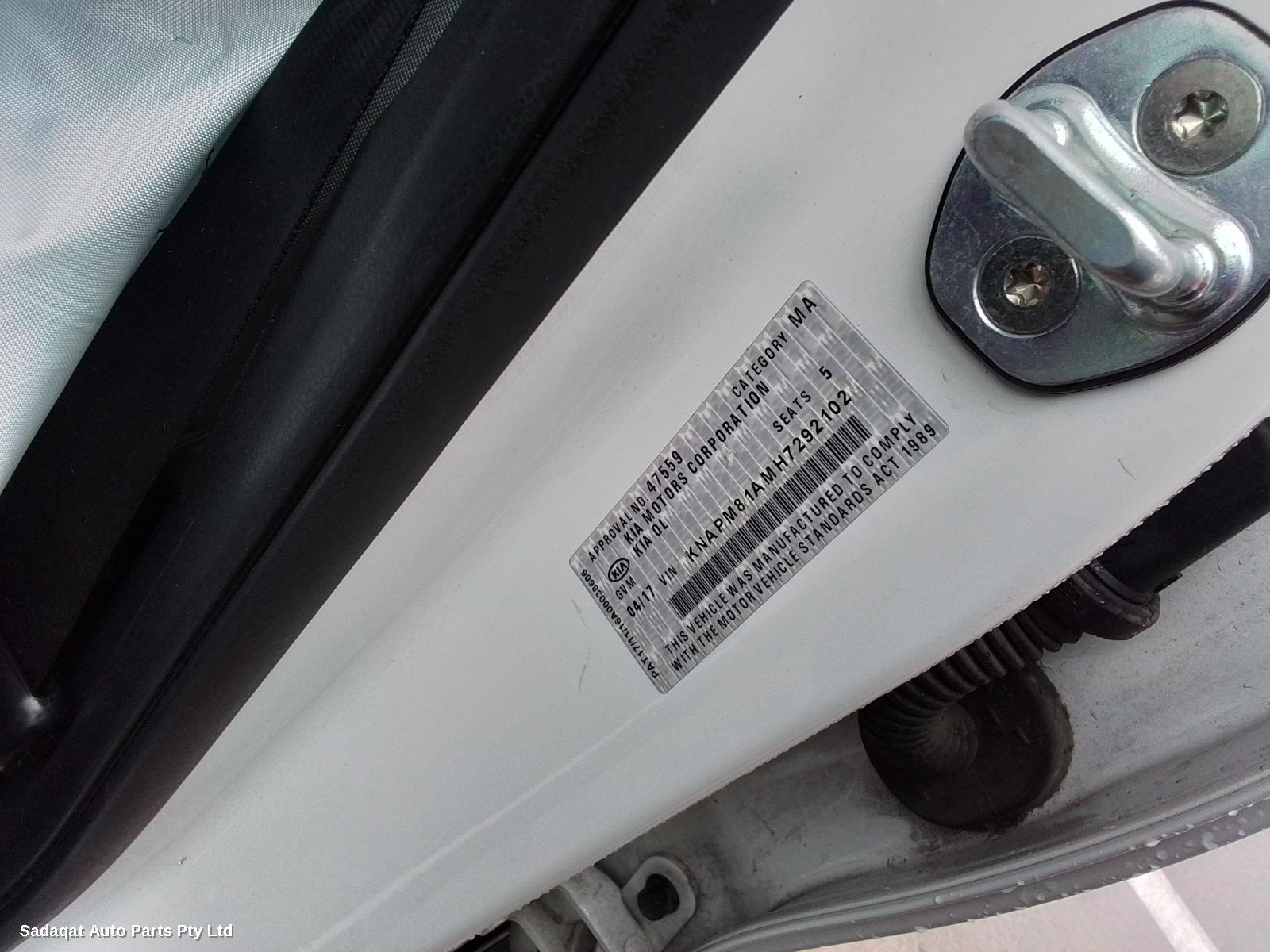 Kia Sportage Left Rear Hub Assembly