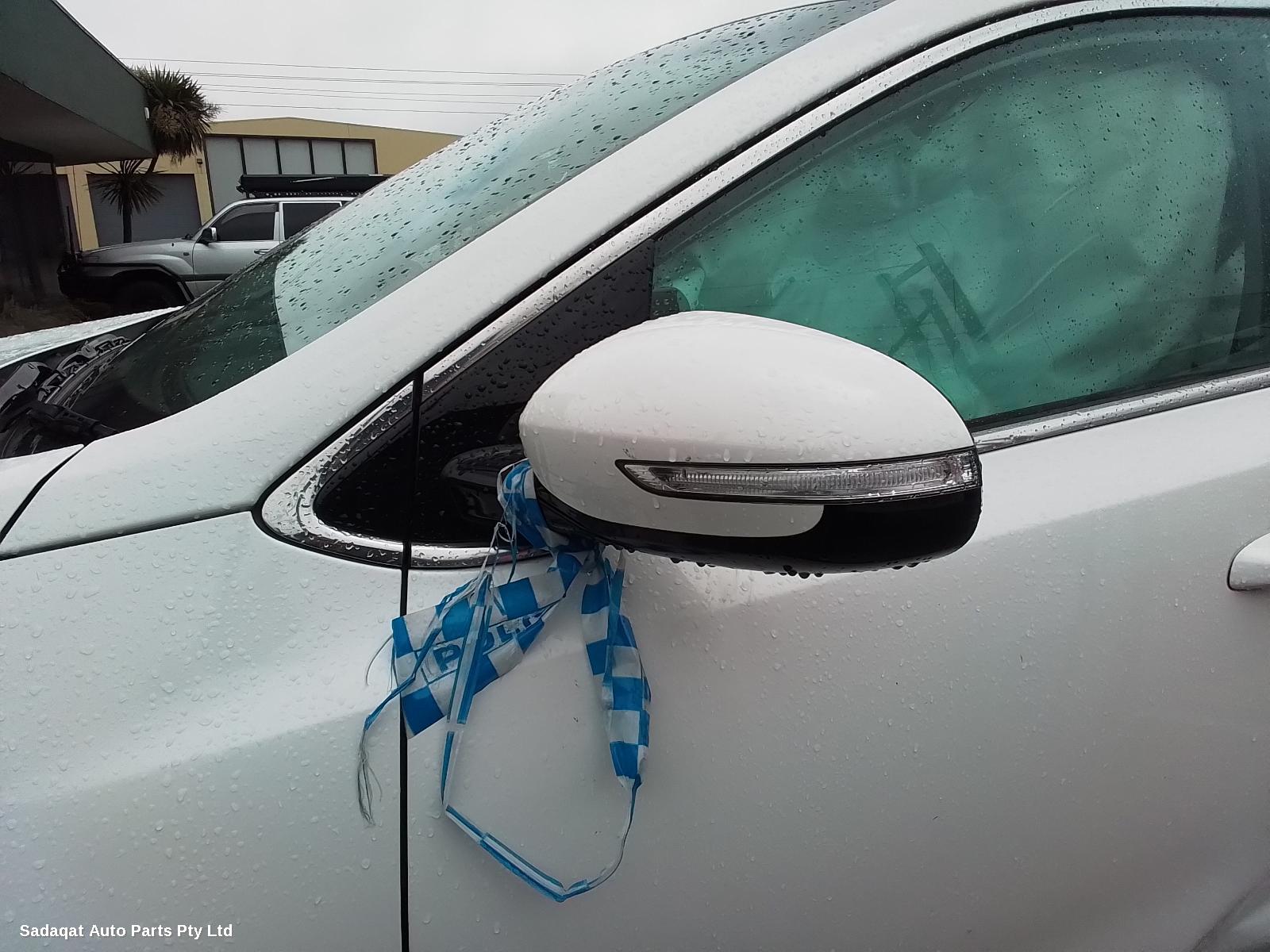 Kia Sportage Left Rear Hub Assembly