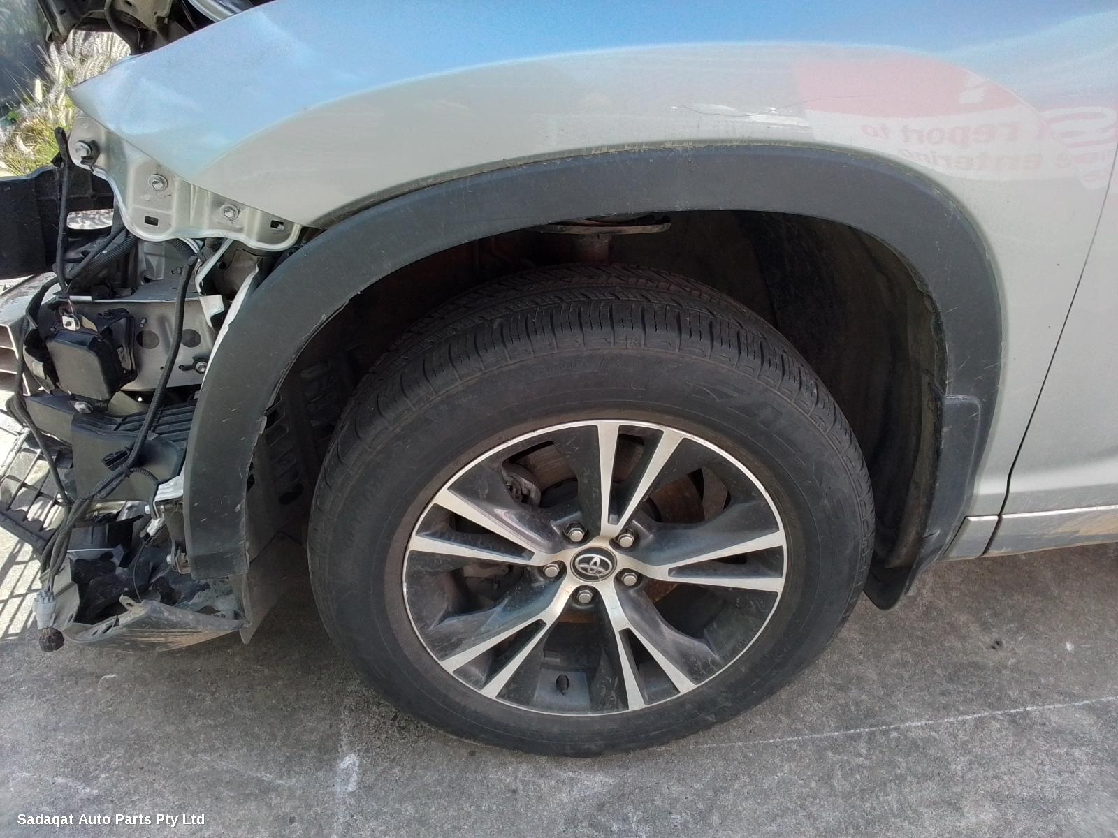 Toyota Kluger Left Door Mirror