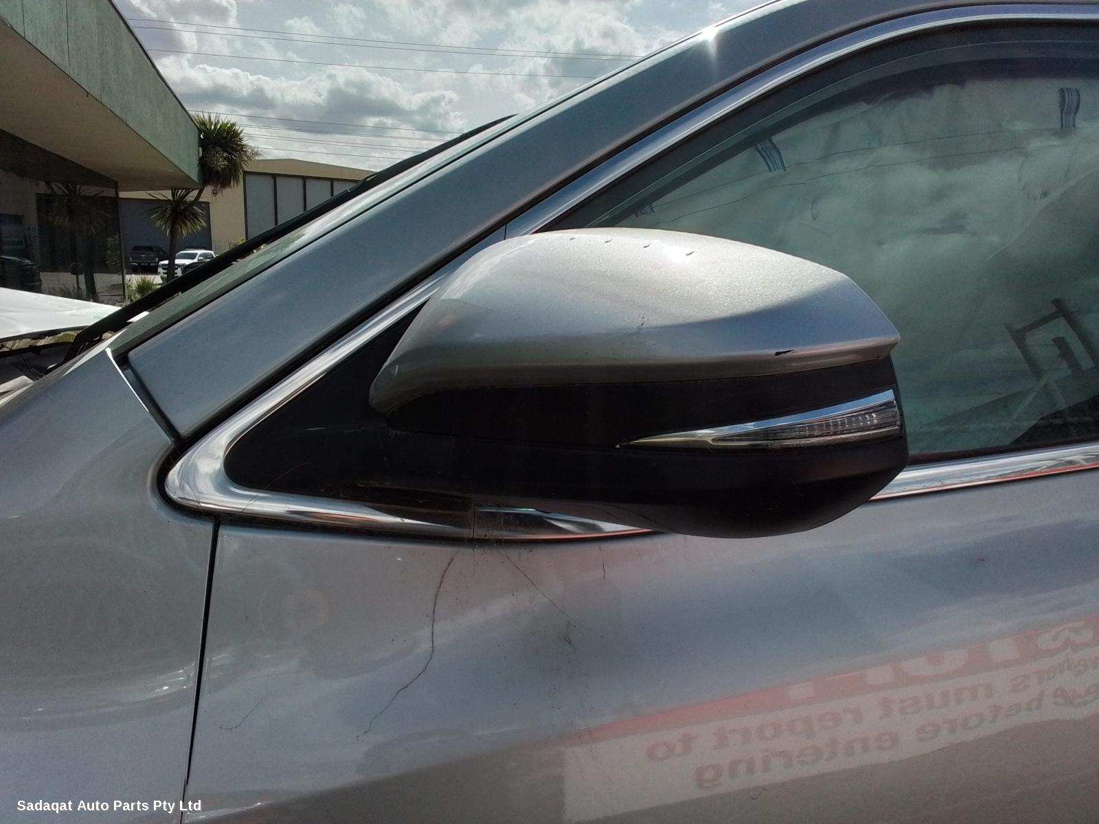 Toyota Kluger Left Door Mirror