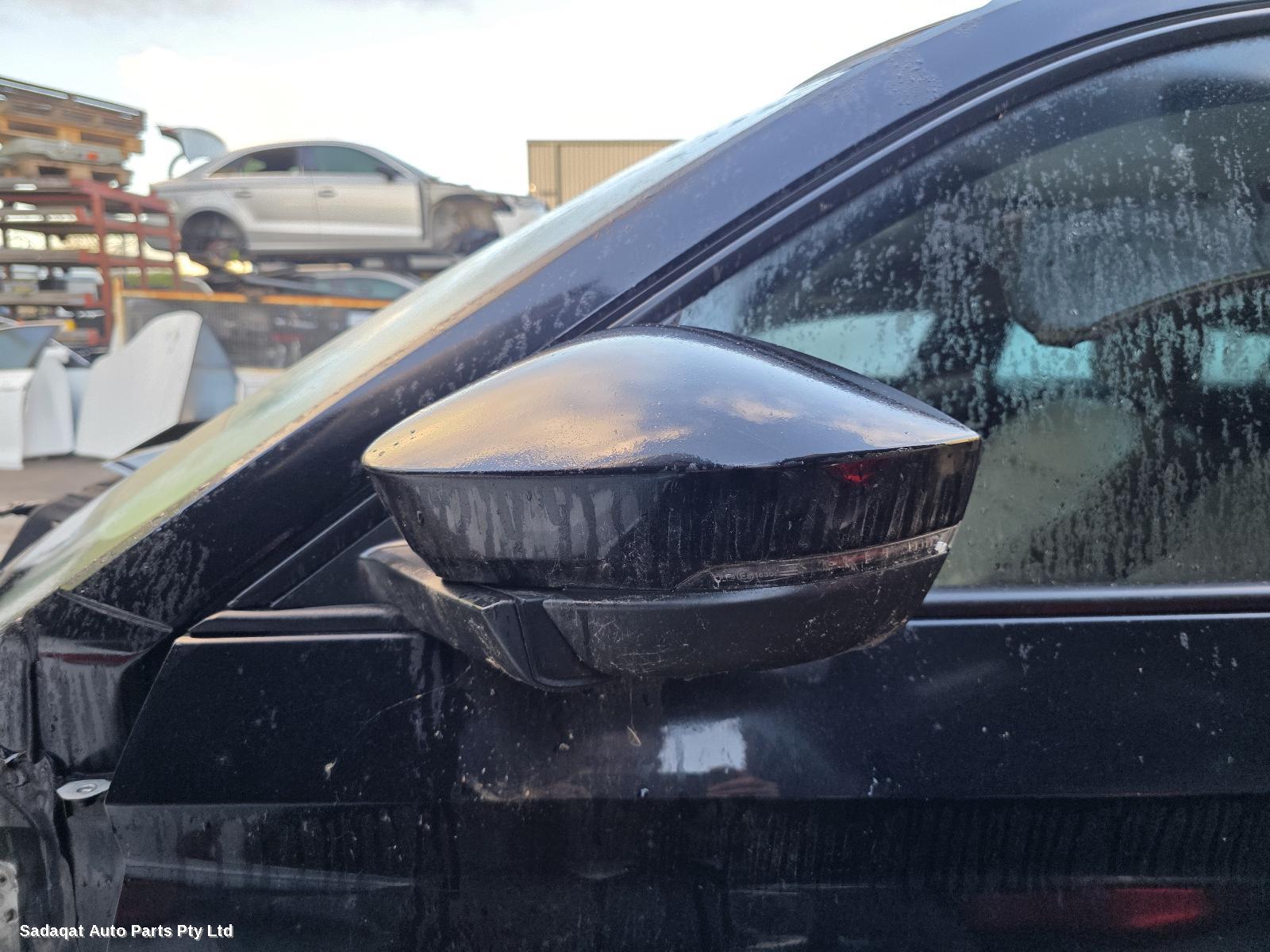 Toyota Corolla Right Taillight