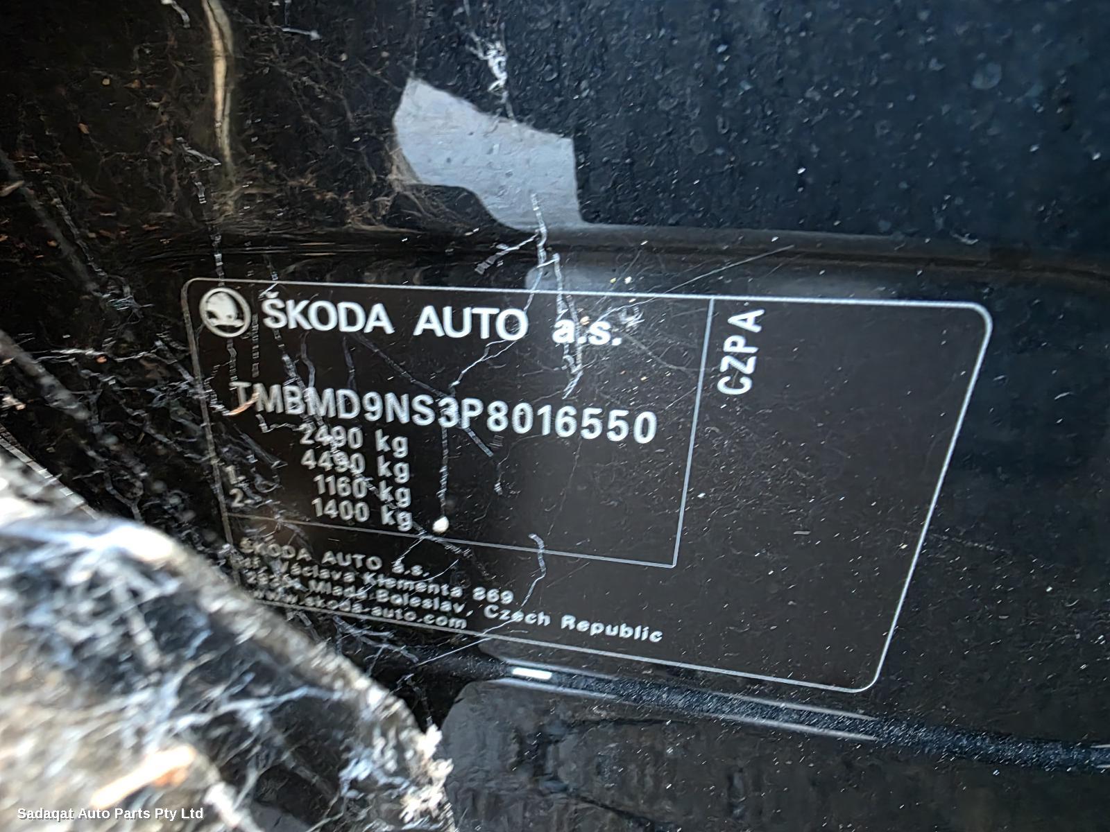 Toyota Corolla Right Taillight