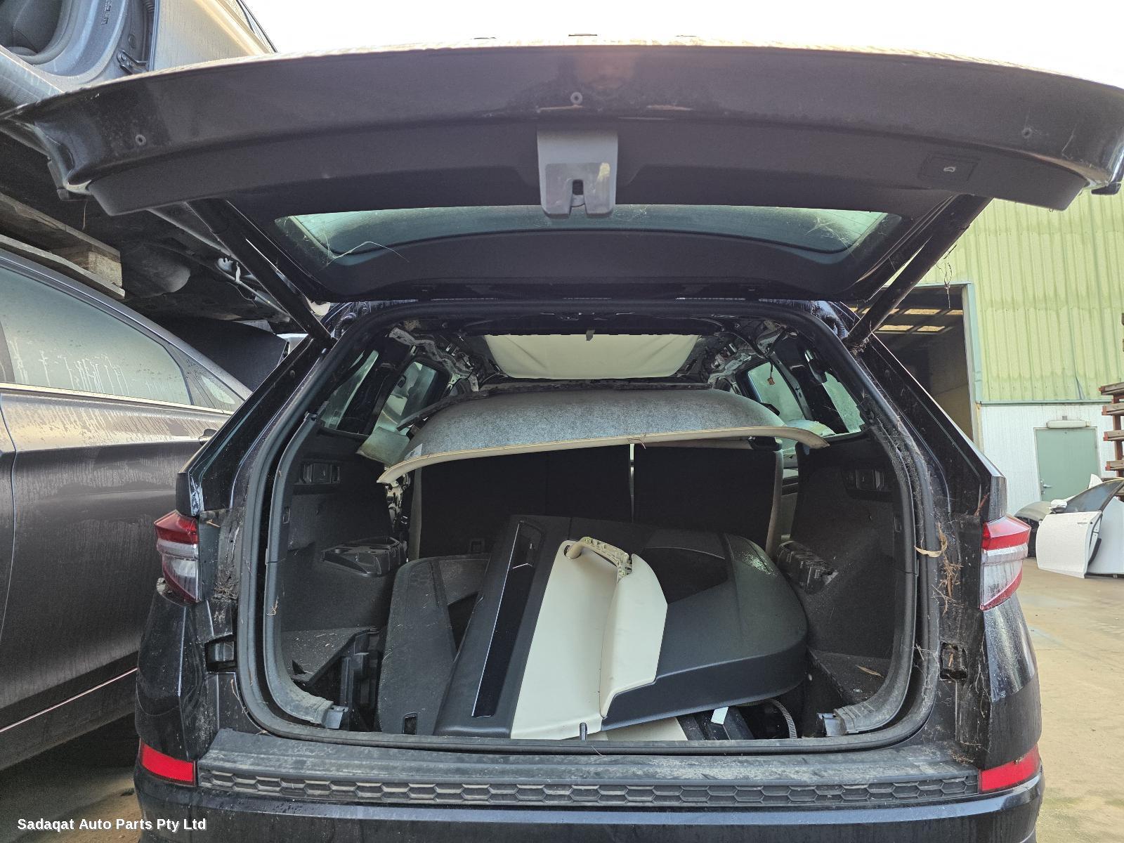 Toyota Corolla Right Taillight