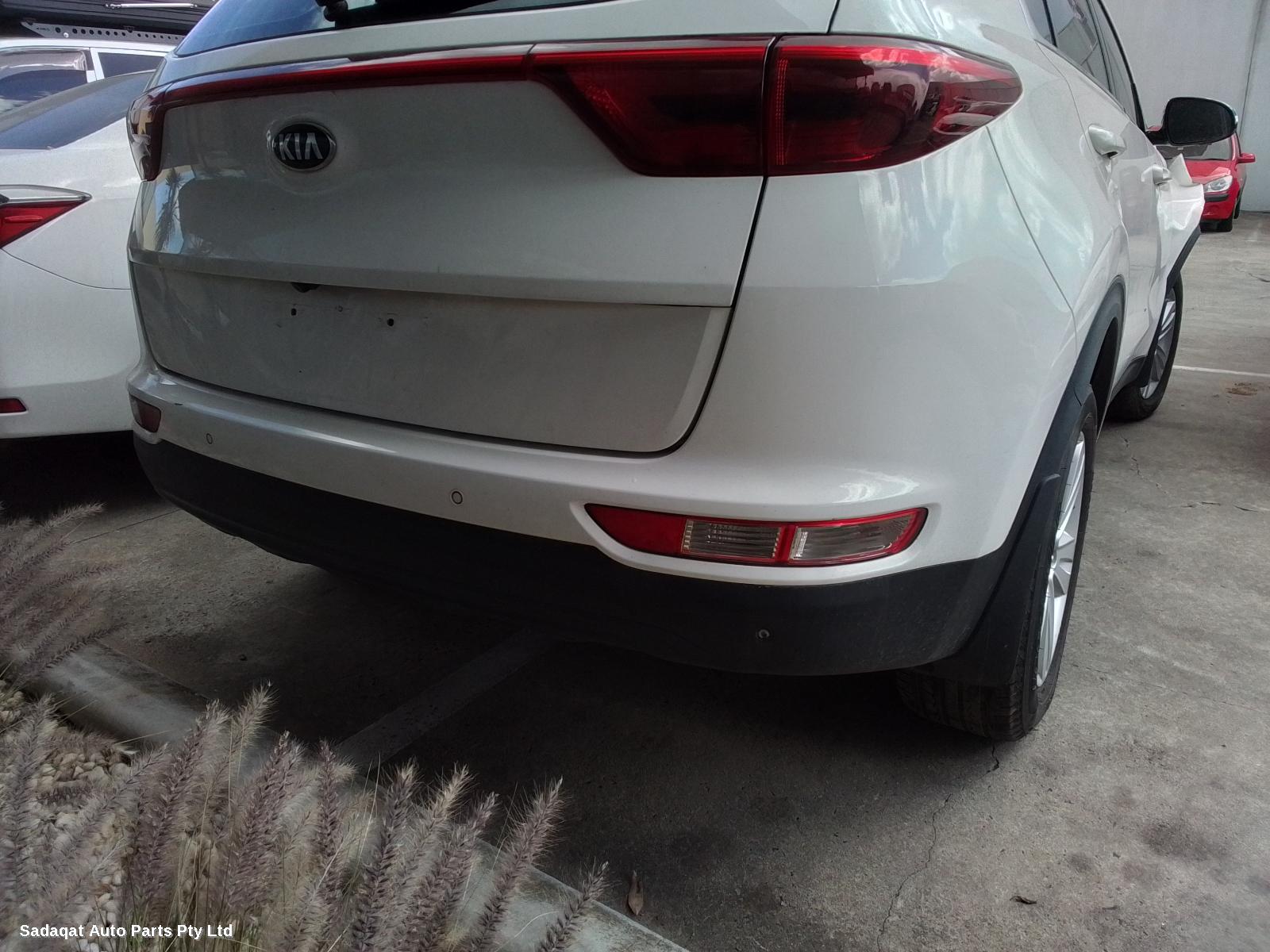 Kia Sportage Bonnet Lock/support