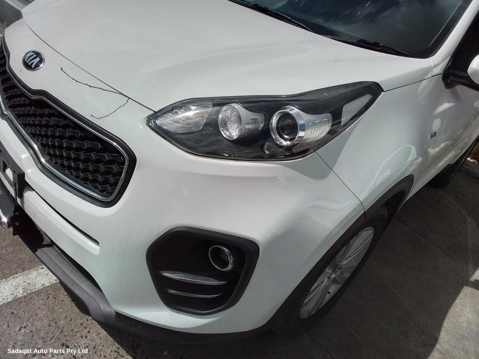 Kia Sportage Bonnet Lock/support