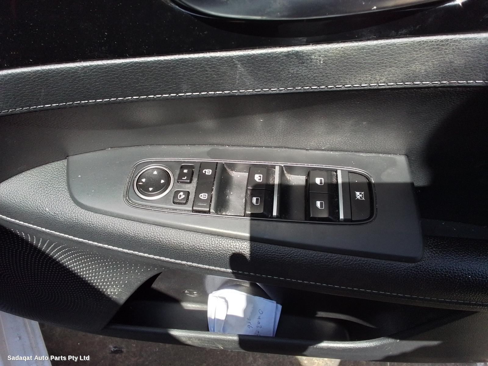 Kia Cerato Right Door Mirror