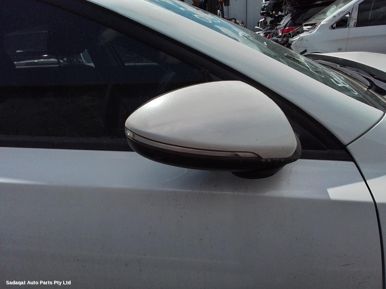 Kia Cerato Right Door Mirror