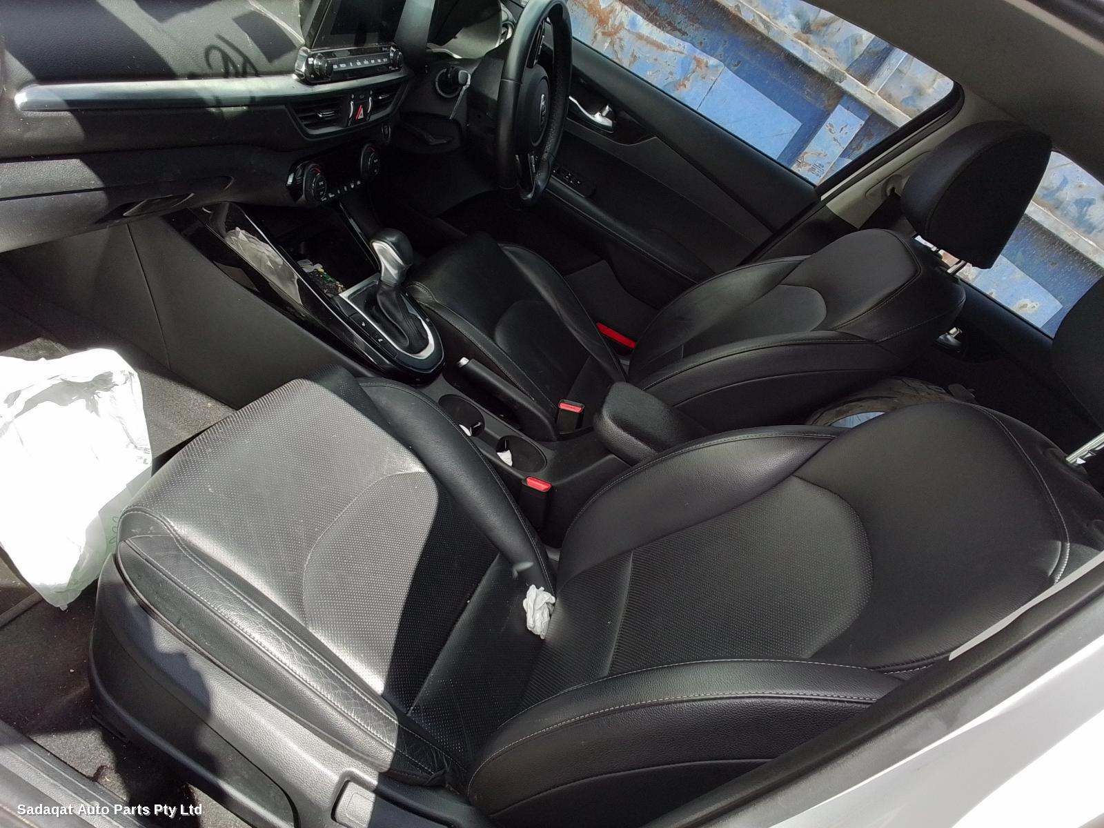 Kia Cerato Right Door Mirror