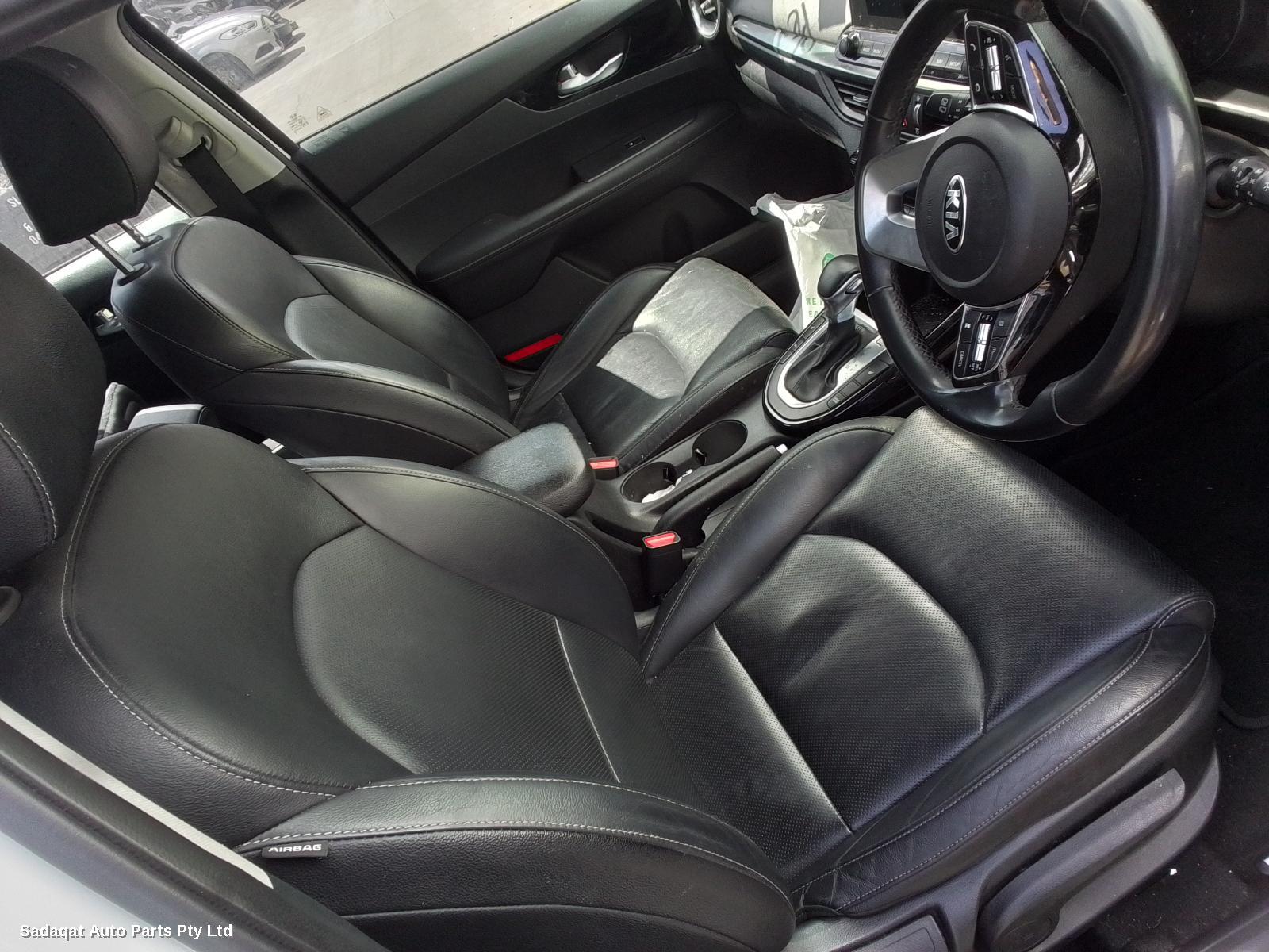 Kia Cerato Right Door Mirror