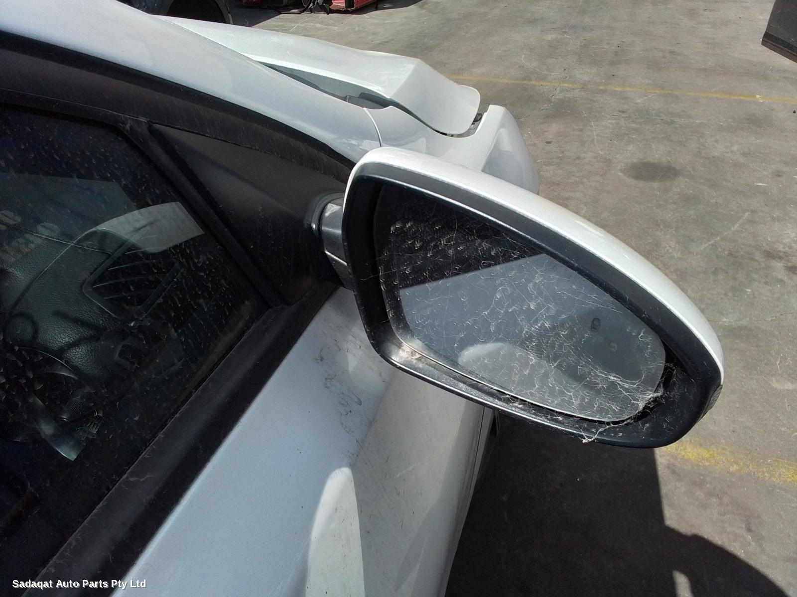 Kia Cerato Right Door Mirror