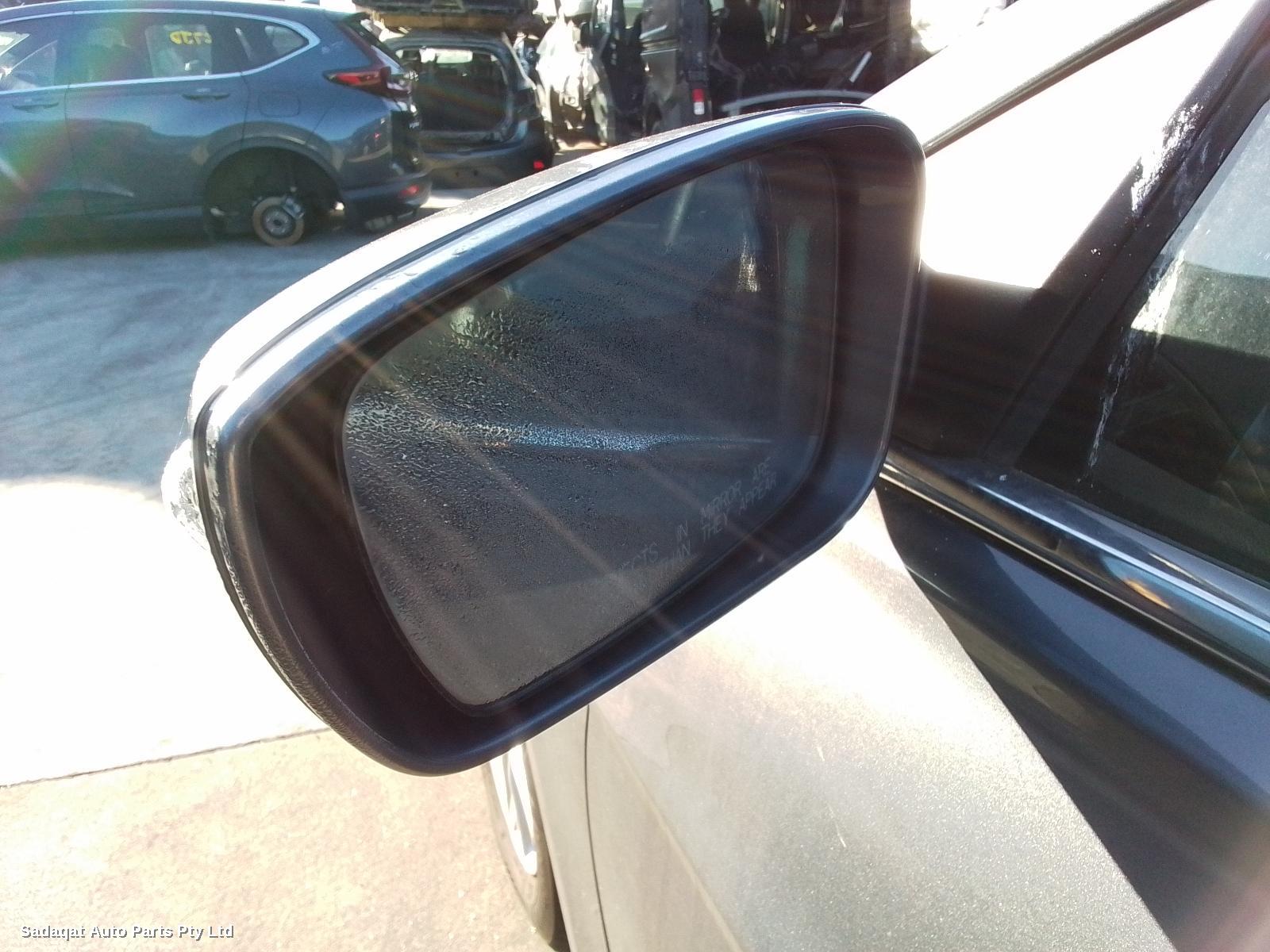 Hyundai I45 Left Guard