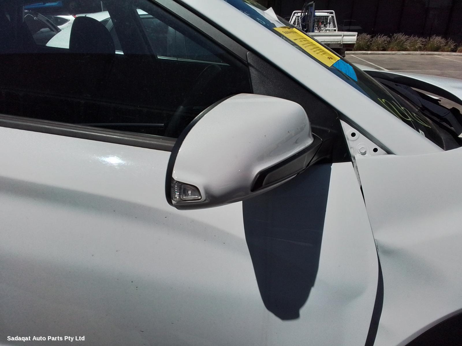 Hyundai Kona Right Guard Liner