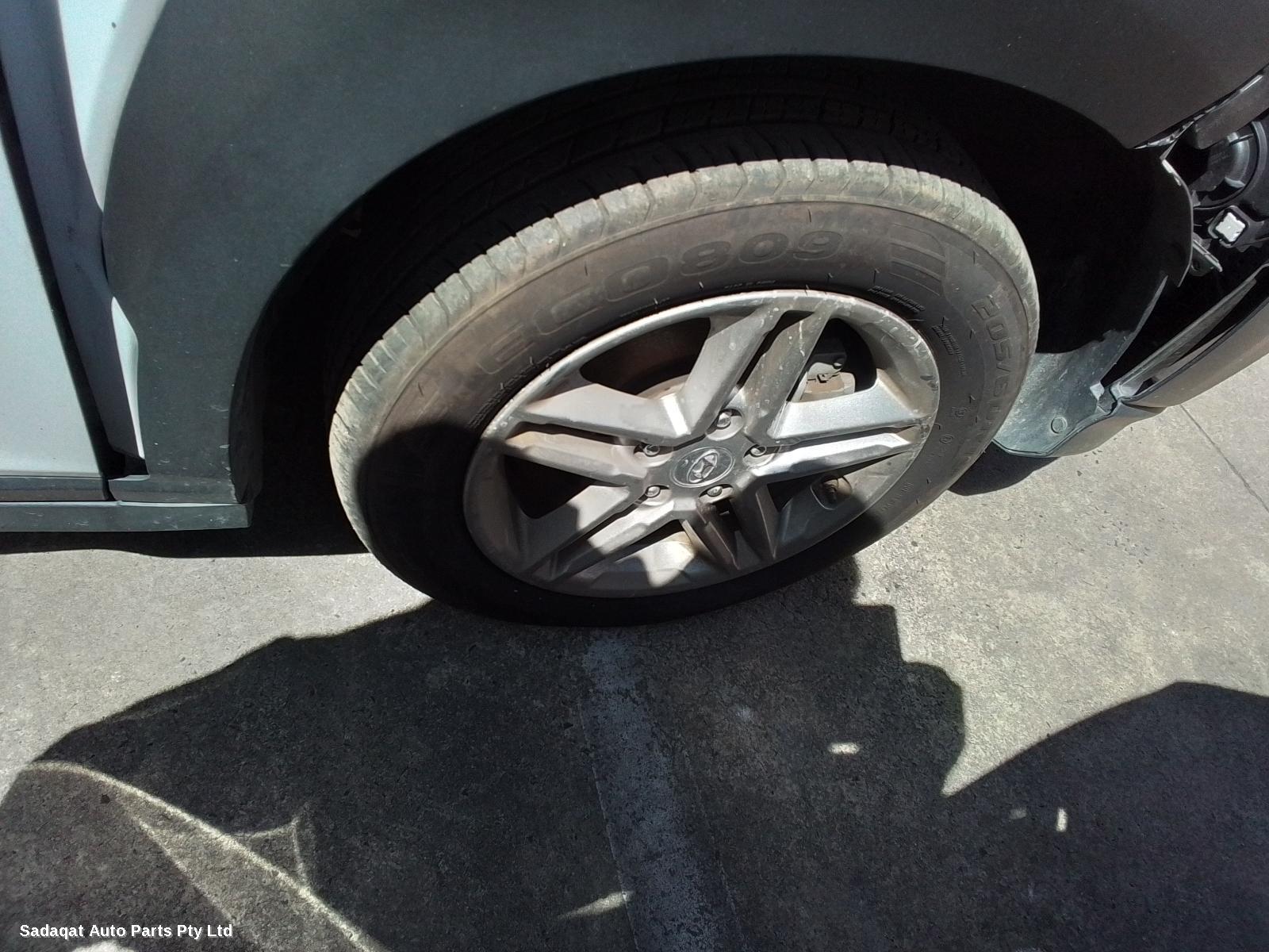 Hyundai Kona Right Guard Liner