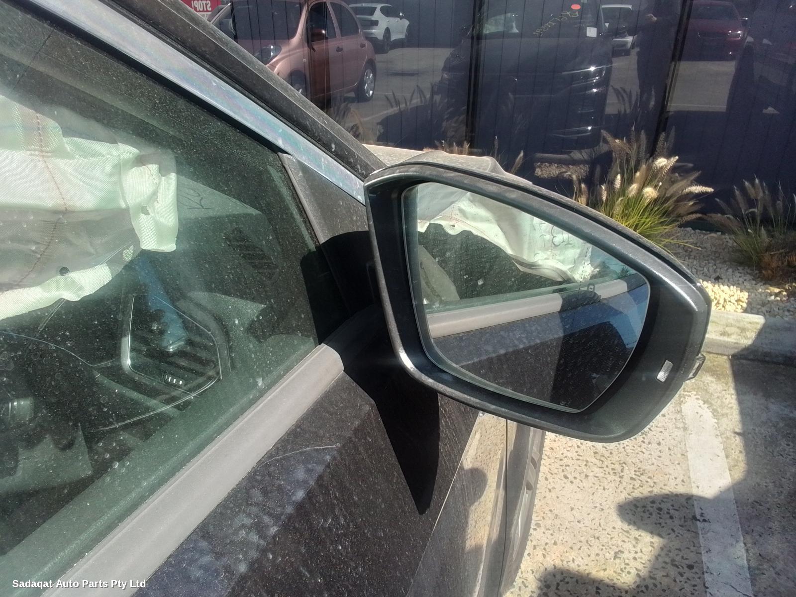 Volkswagen T-roc Antenna