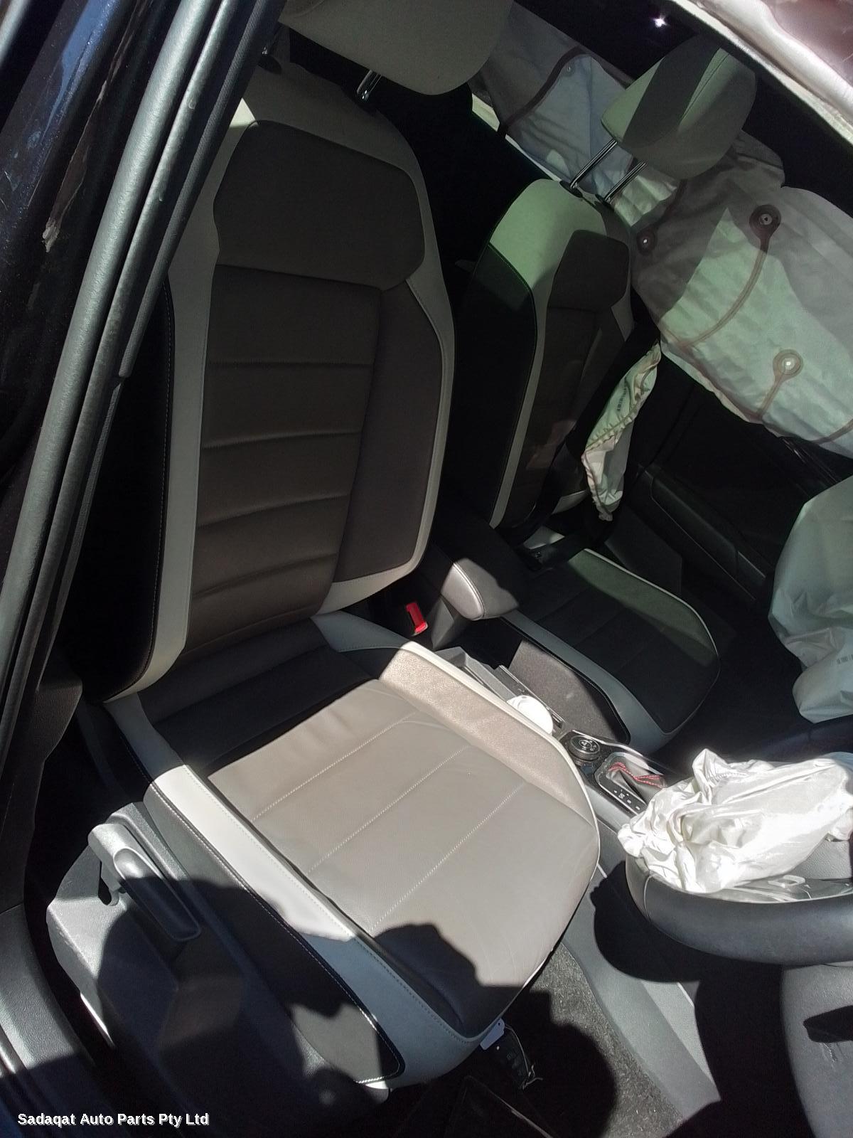 Volkswagen T-roc Antenna