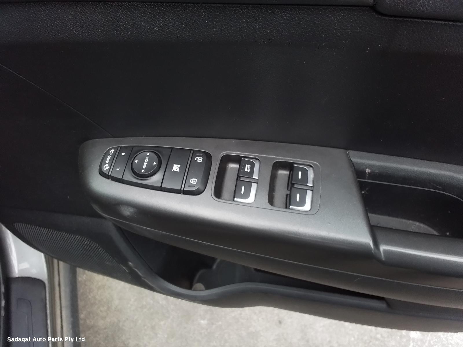 Kia Sportage Courtesy Light