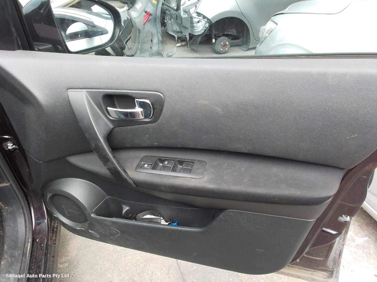 Nissan Dualis Right Front Door