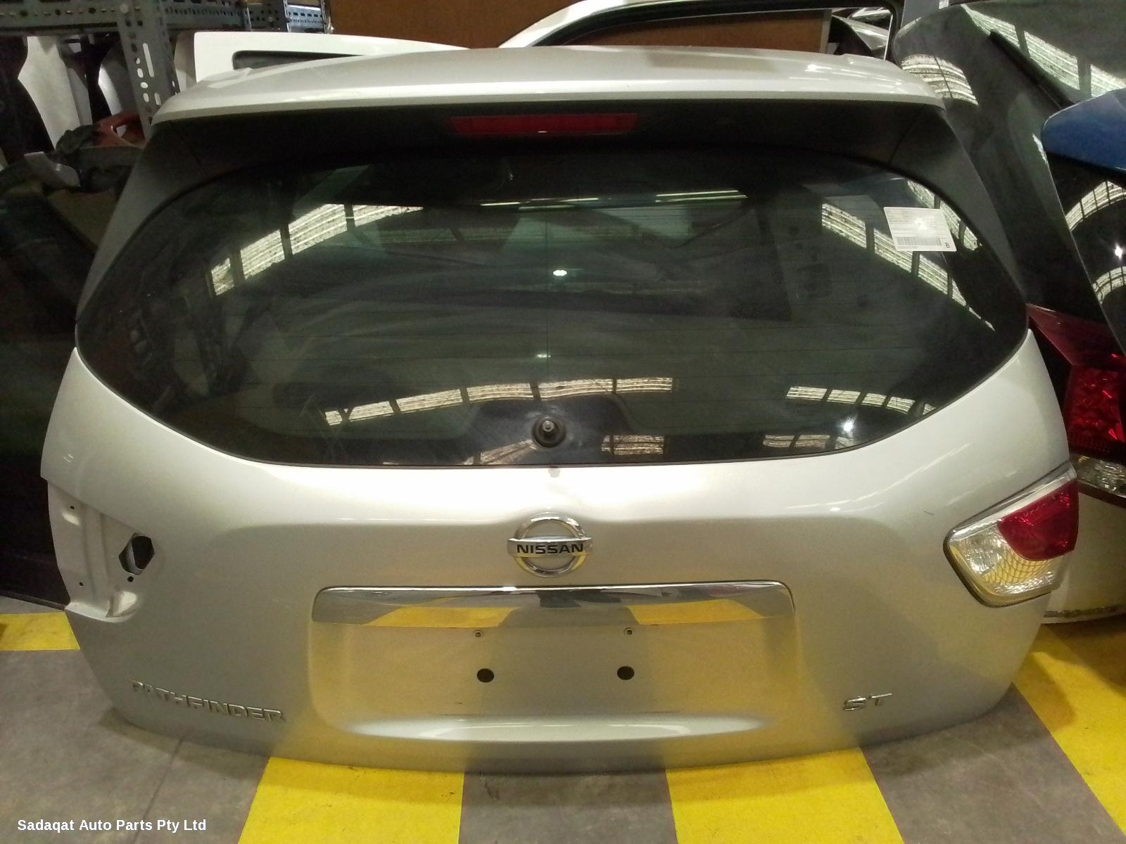 Nissan Pathfinder Bootlid/tailgate